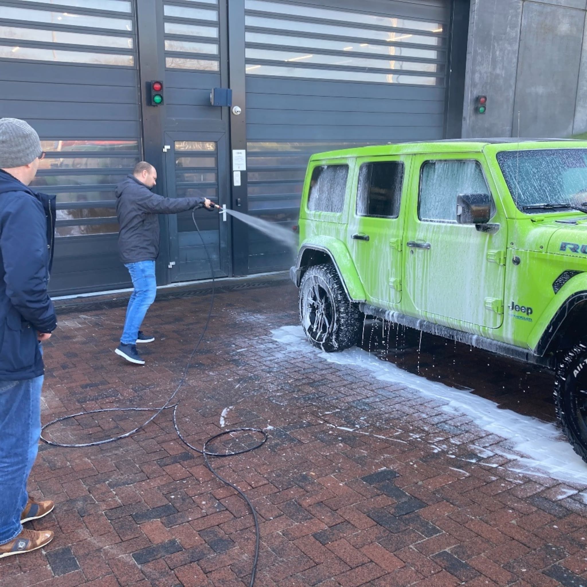 hoe het bedrijf van tim de grootste autowasmiddelenspeciaalzaak van nederland werd