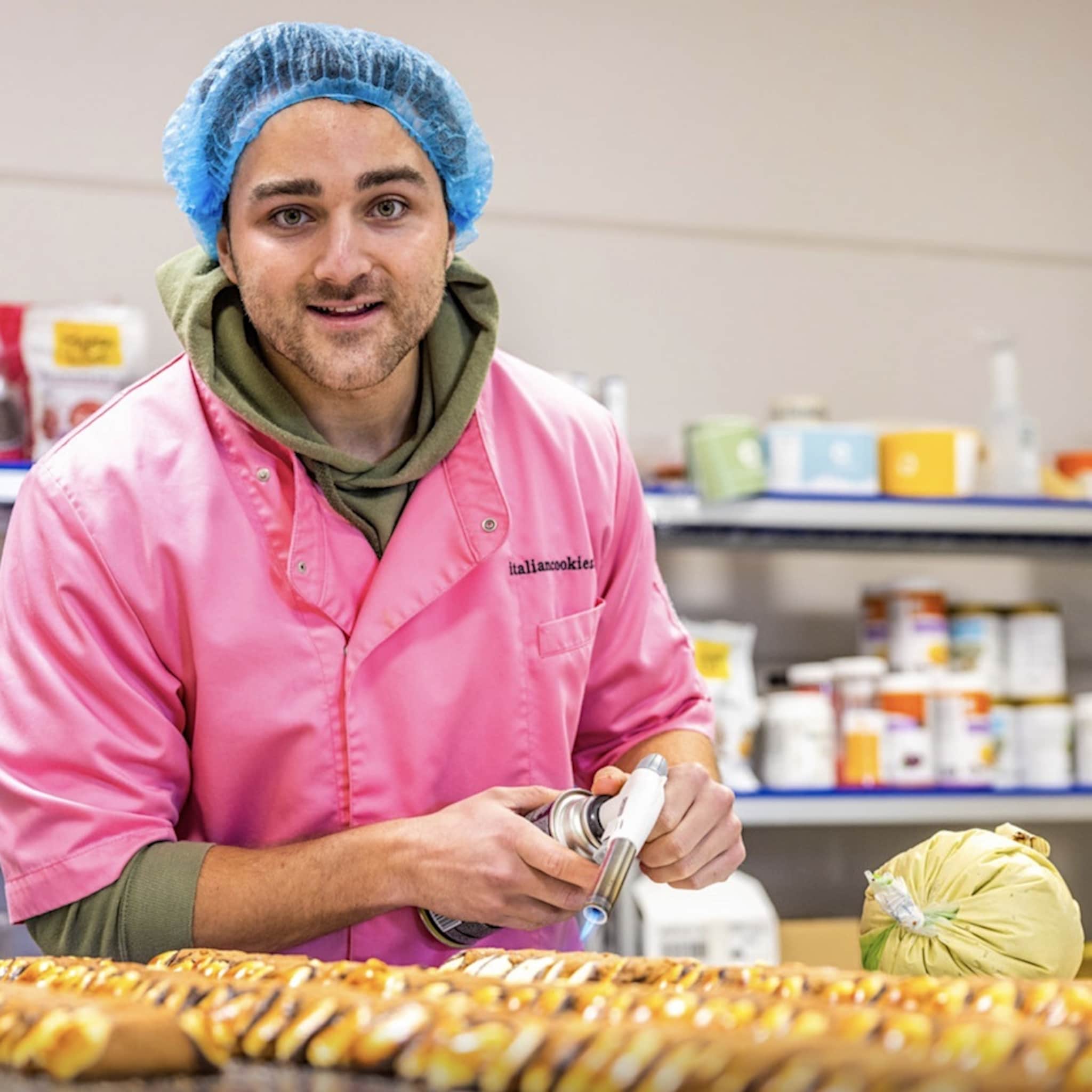 luca 20 bouwt uit liefde voor italie een cannoli imperium eerst nederland dan de grens over