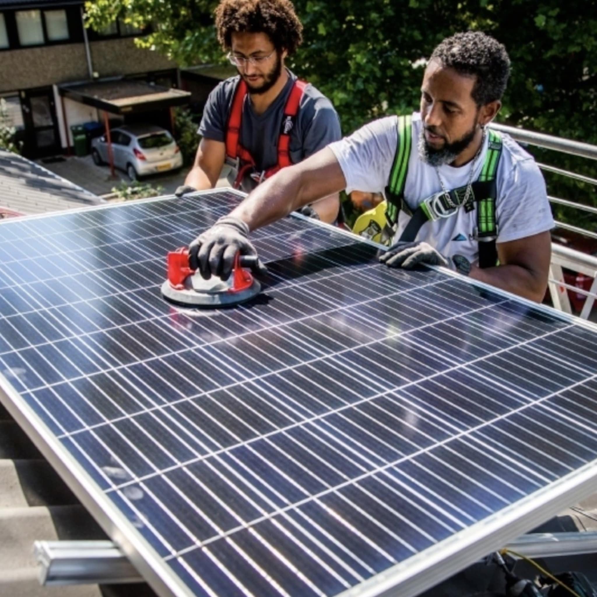nultarief btw voor zonnepanelen geen effect niet zo gek want het is al drukker dan druk