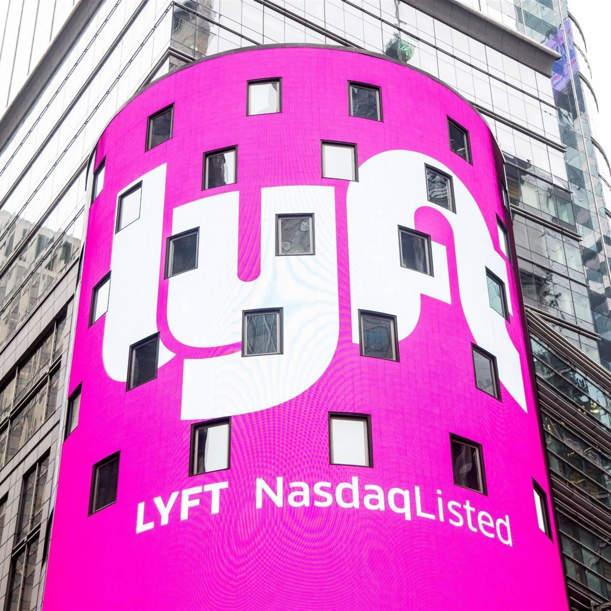 taxiapp lyft keldert oliebedrijven omhoog op wall street