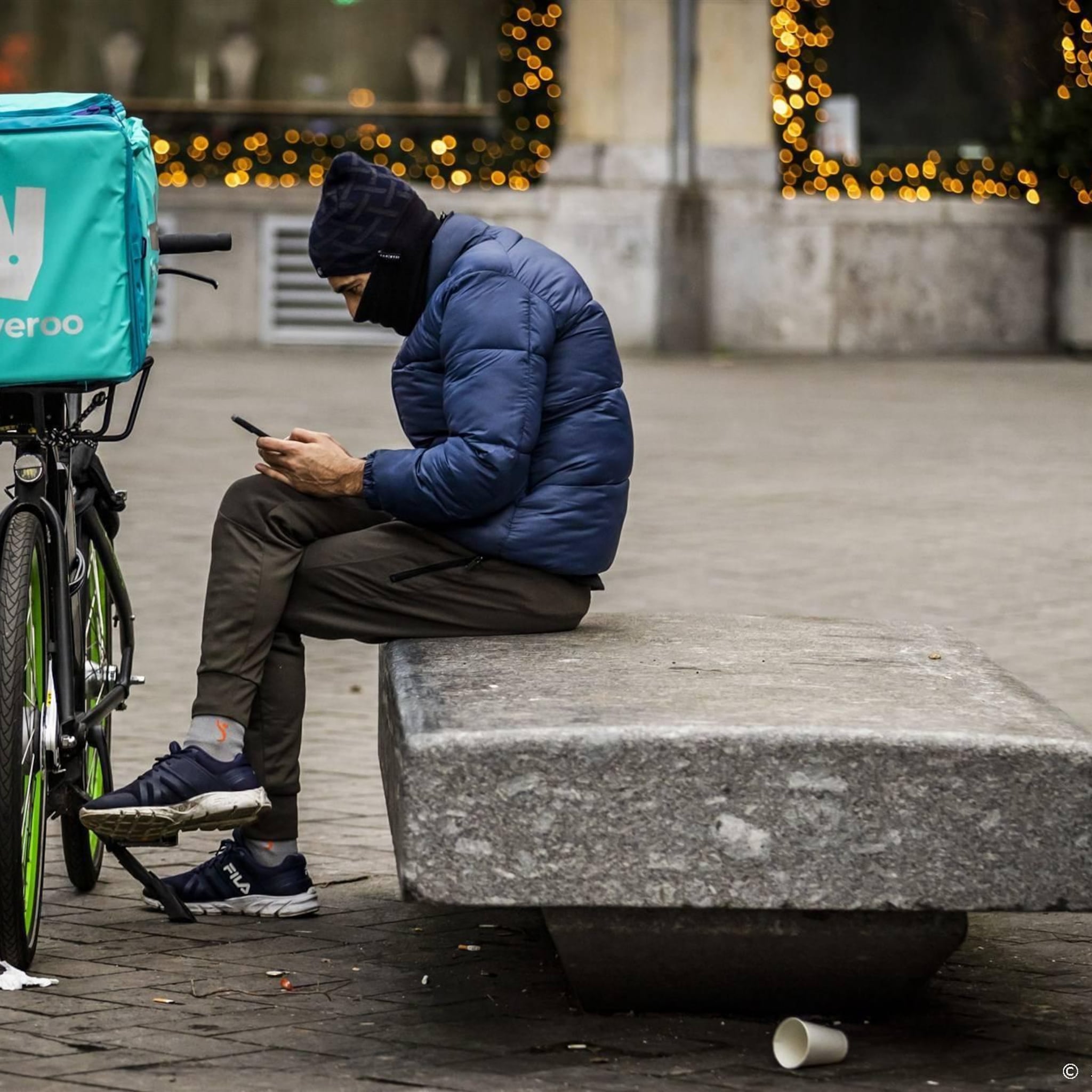 maaltijdbezorger deliveroo schrapt honderden banen