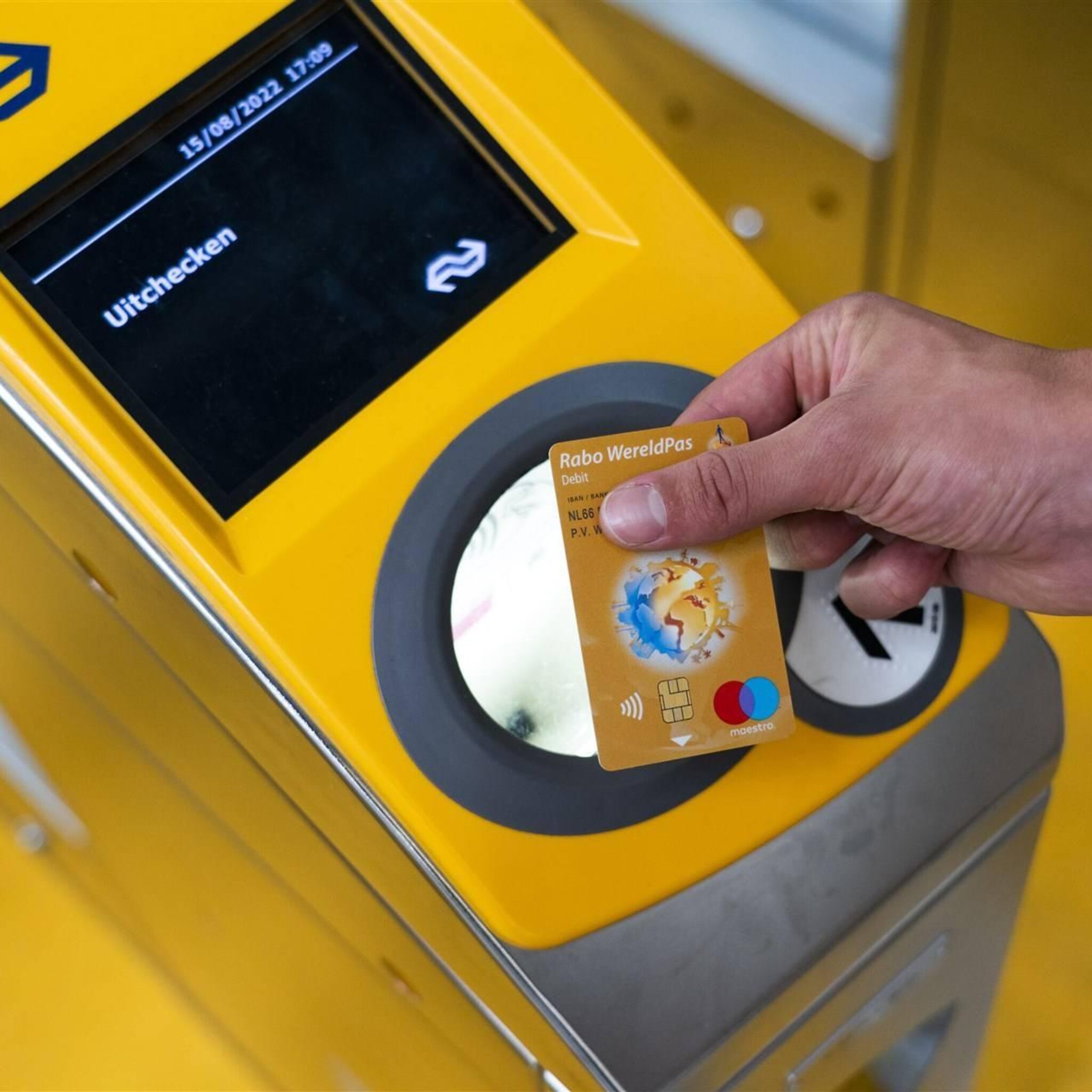 ns 70 000 keer in en uitgecheckt met betaalpas in eerste week