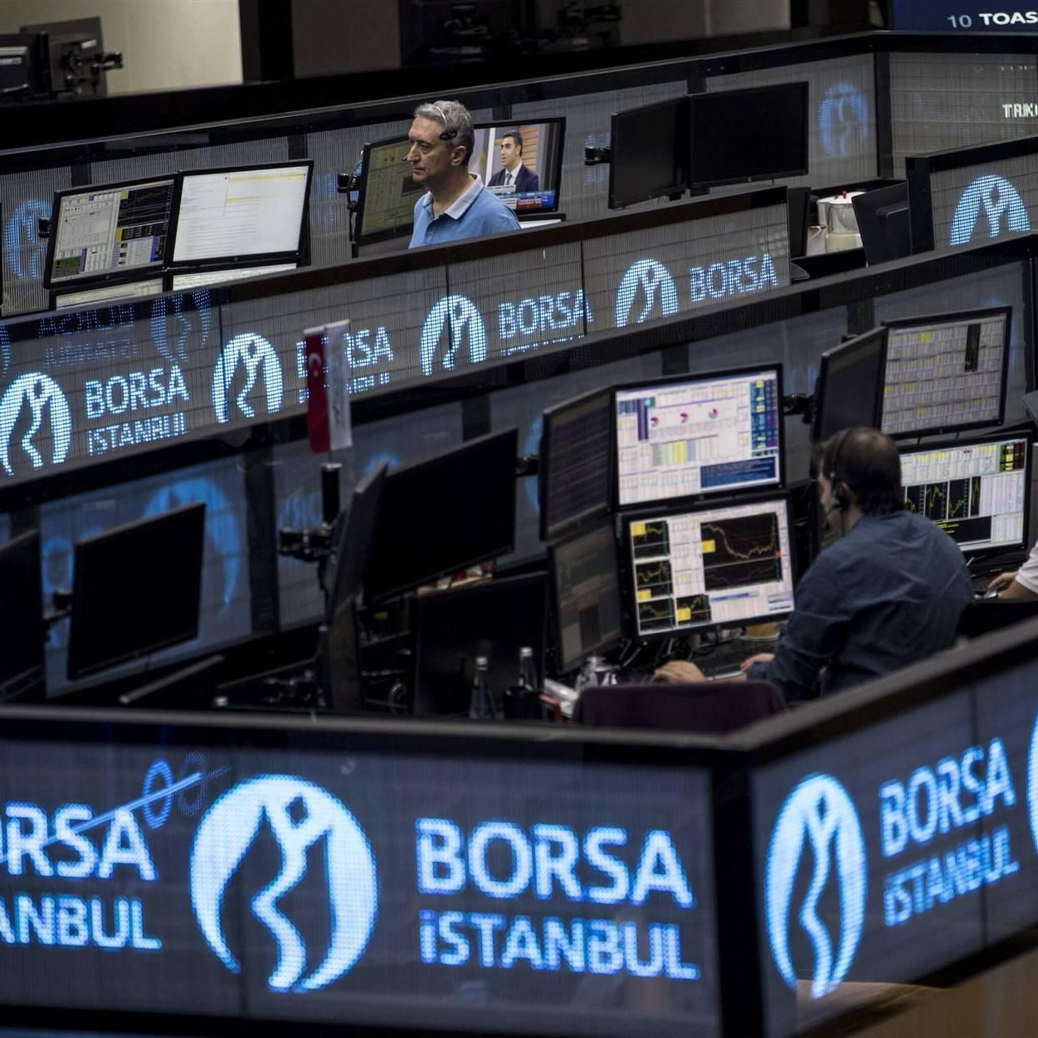 turkije schort beurshandel istanbul op na verliezen door bevingen