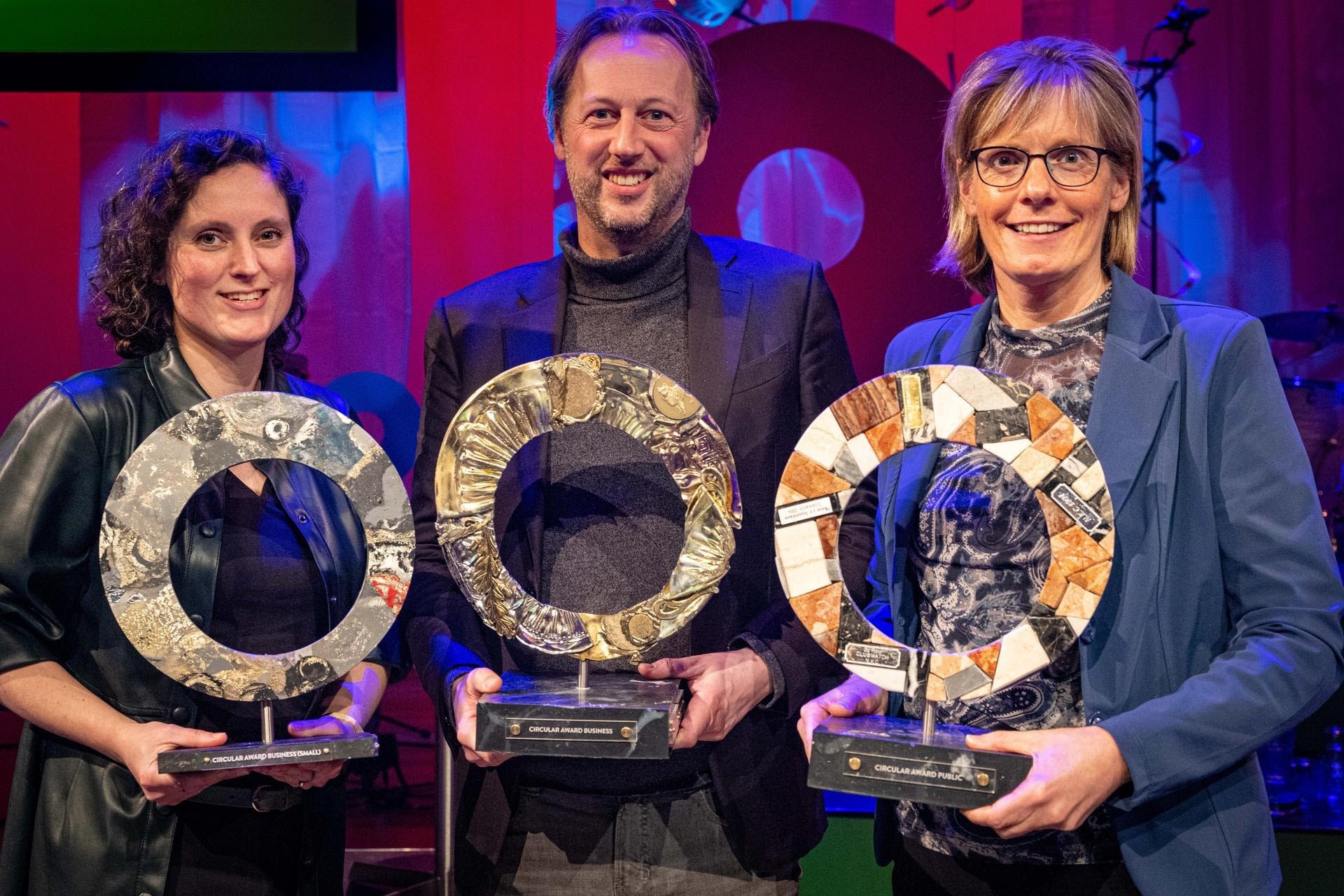 V.l.n.r. Lindy Hensen (PeelPioneers), Arnoud van Vliet (Zeeman) en Helga Witjes (Gemeente Gelderland). Foto: Anne Reitsma.