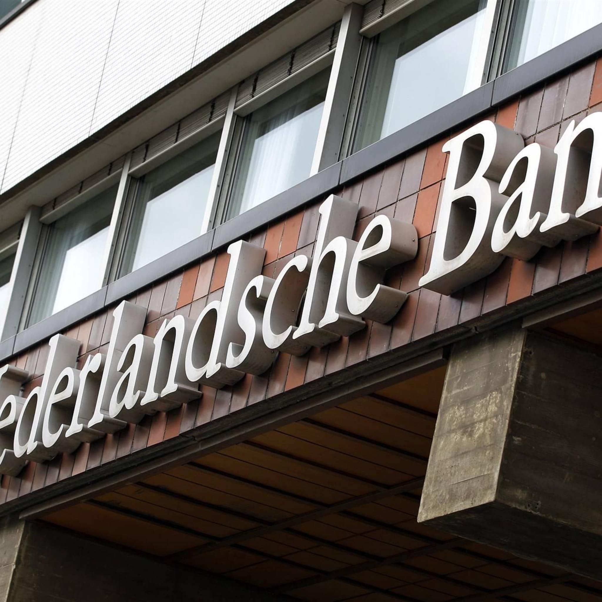 dnb vertrouwen in overheid en centrale bank hard gedaald