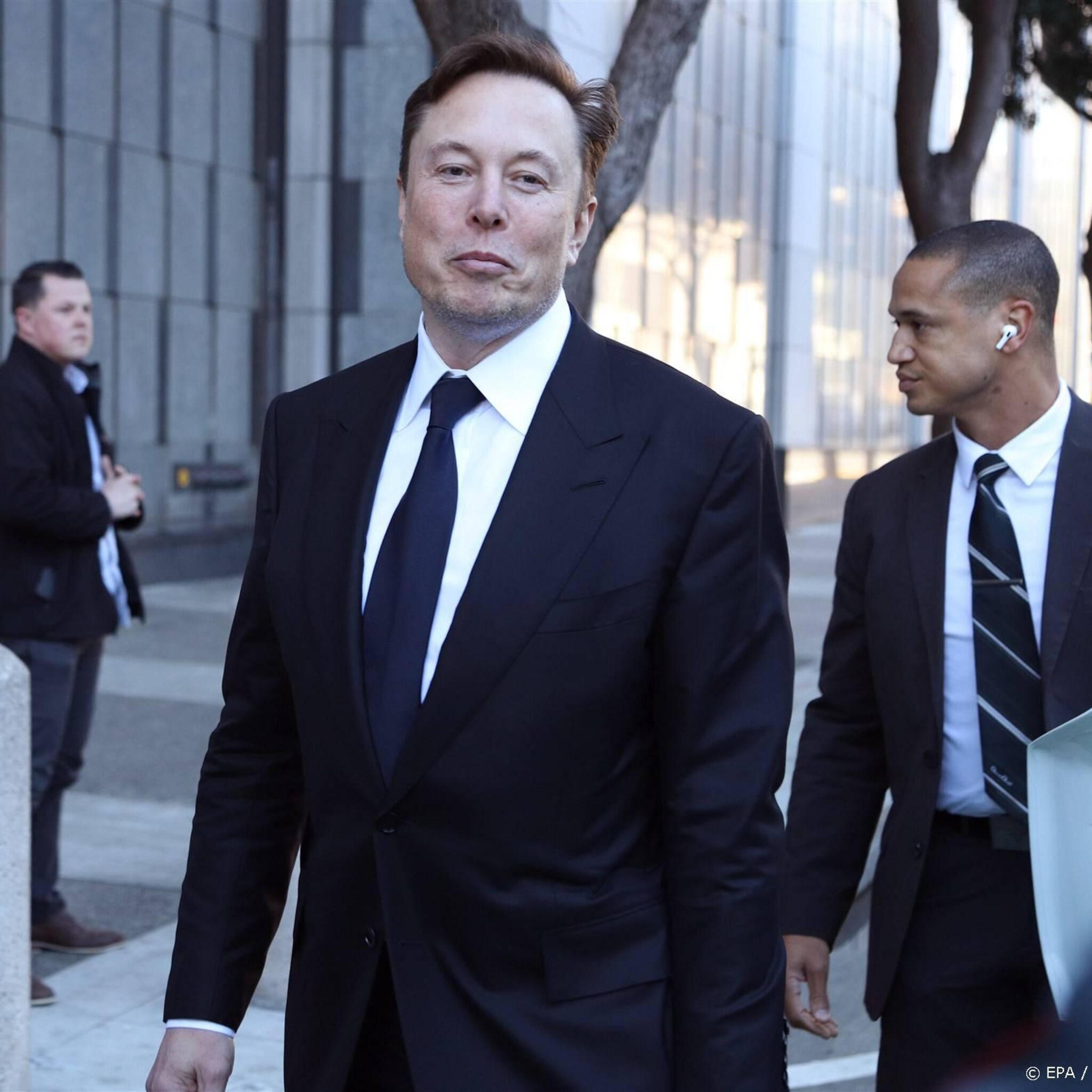 elon musk niet aansprakelijk voor verliezen na tesla tweets