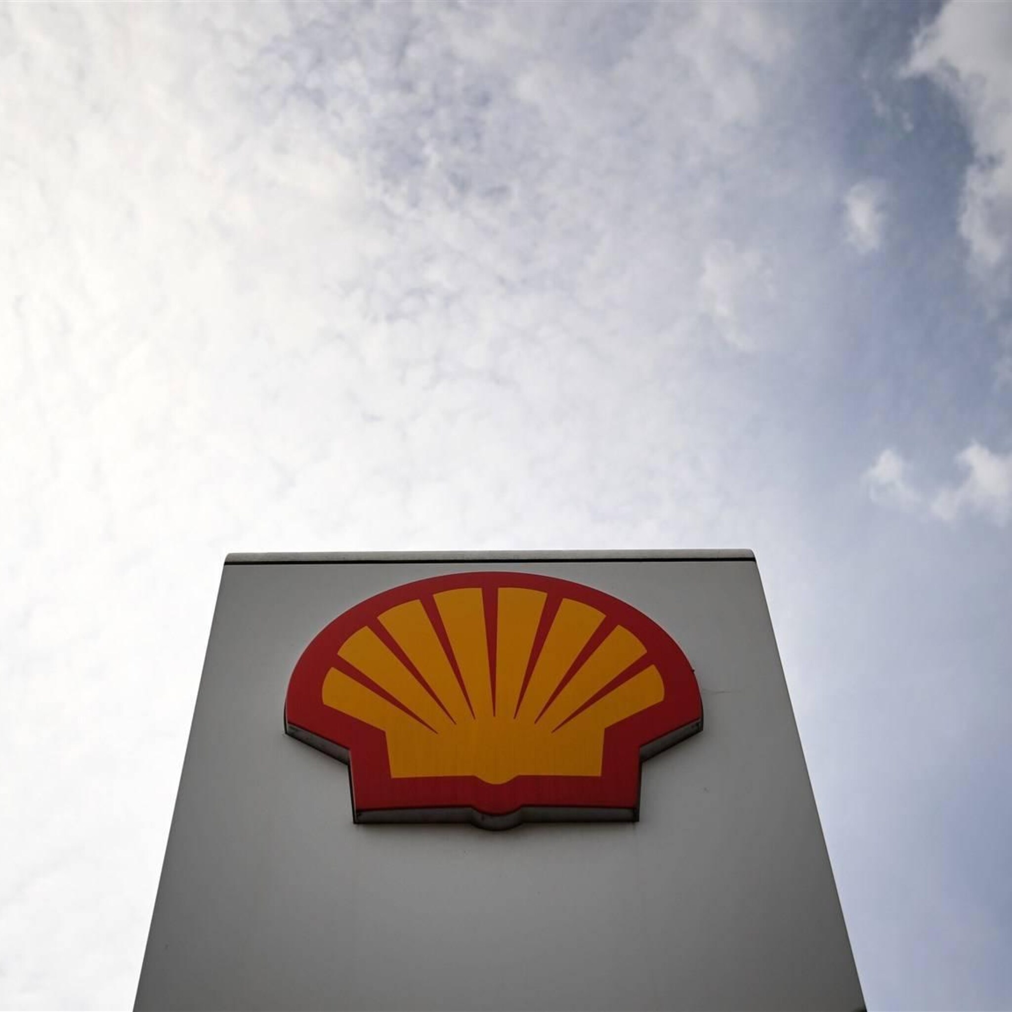 greenpeace voert actie bij hoofdkantoor shell in london