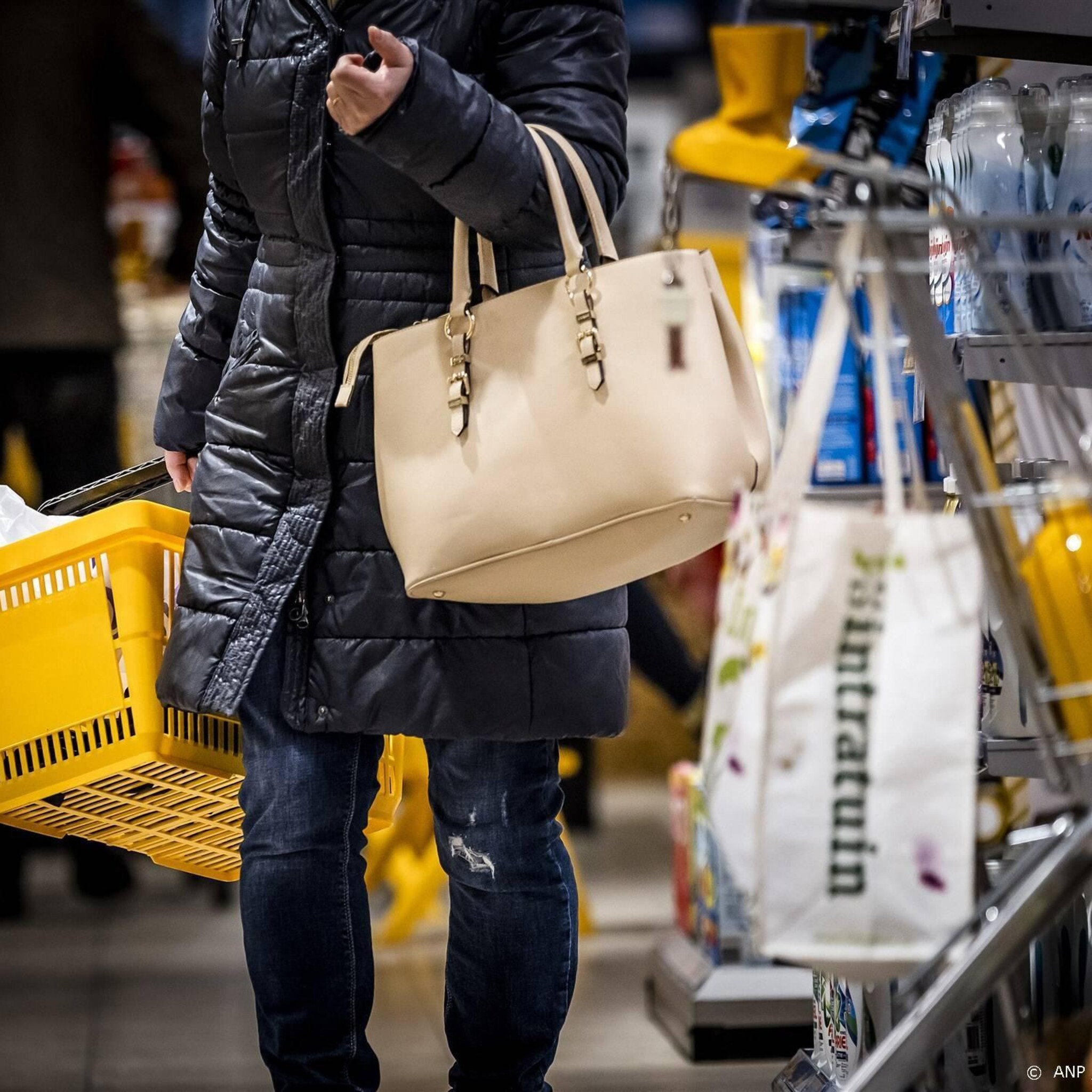 inflatie in nederland in januari afgenomen tot 7 6 procent