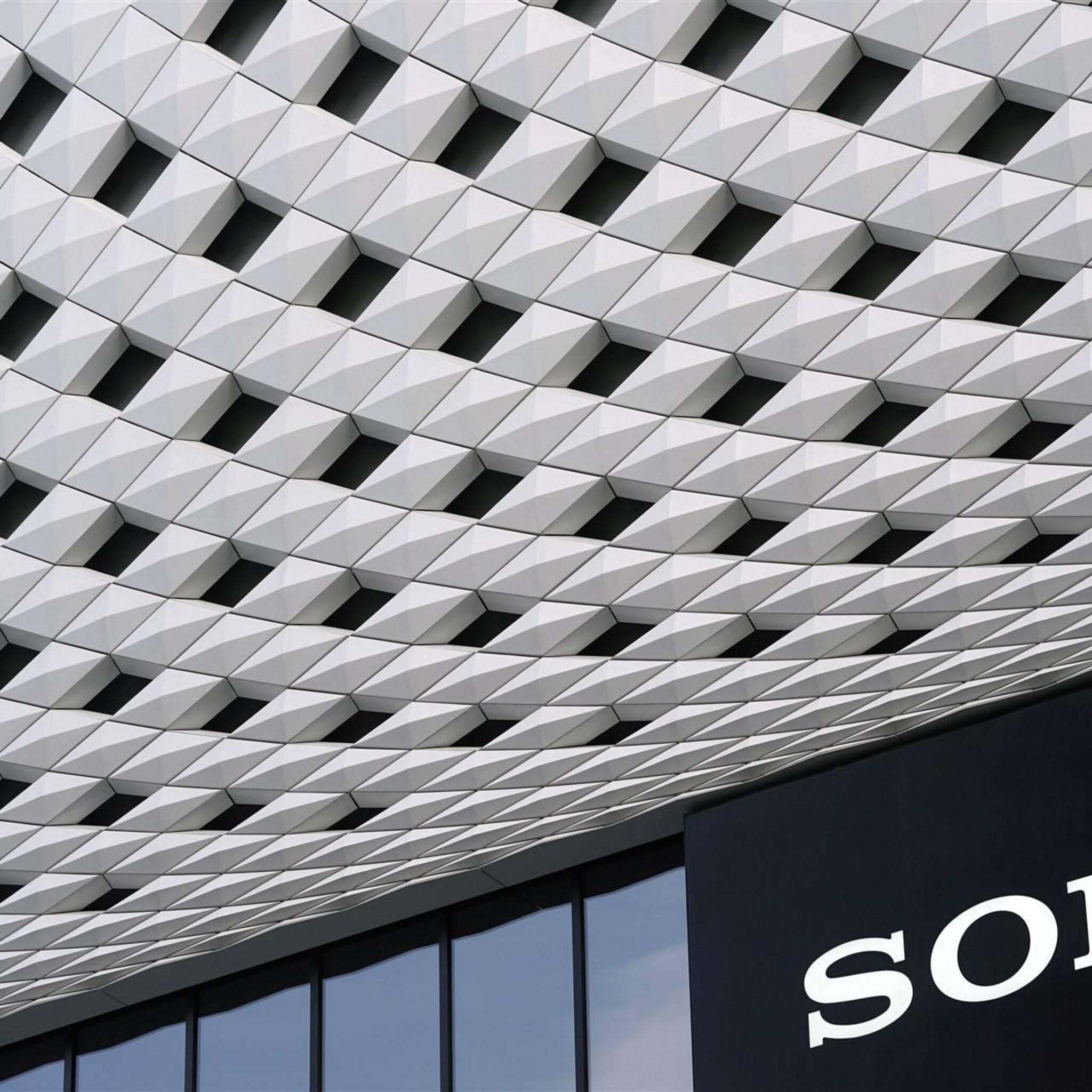 sony verlaagt productie nieuwste vr bril door tegenvallende vraag