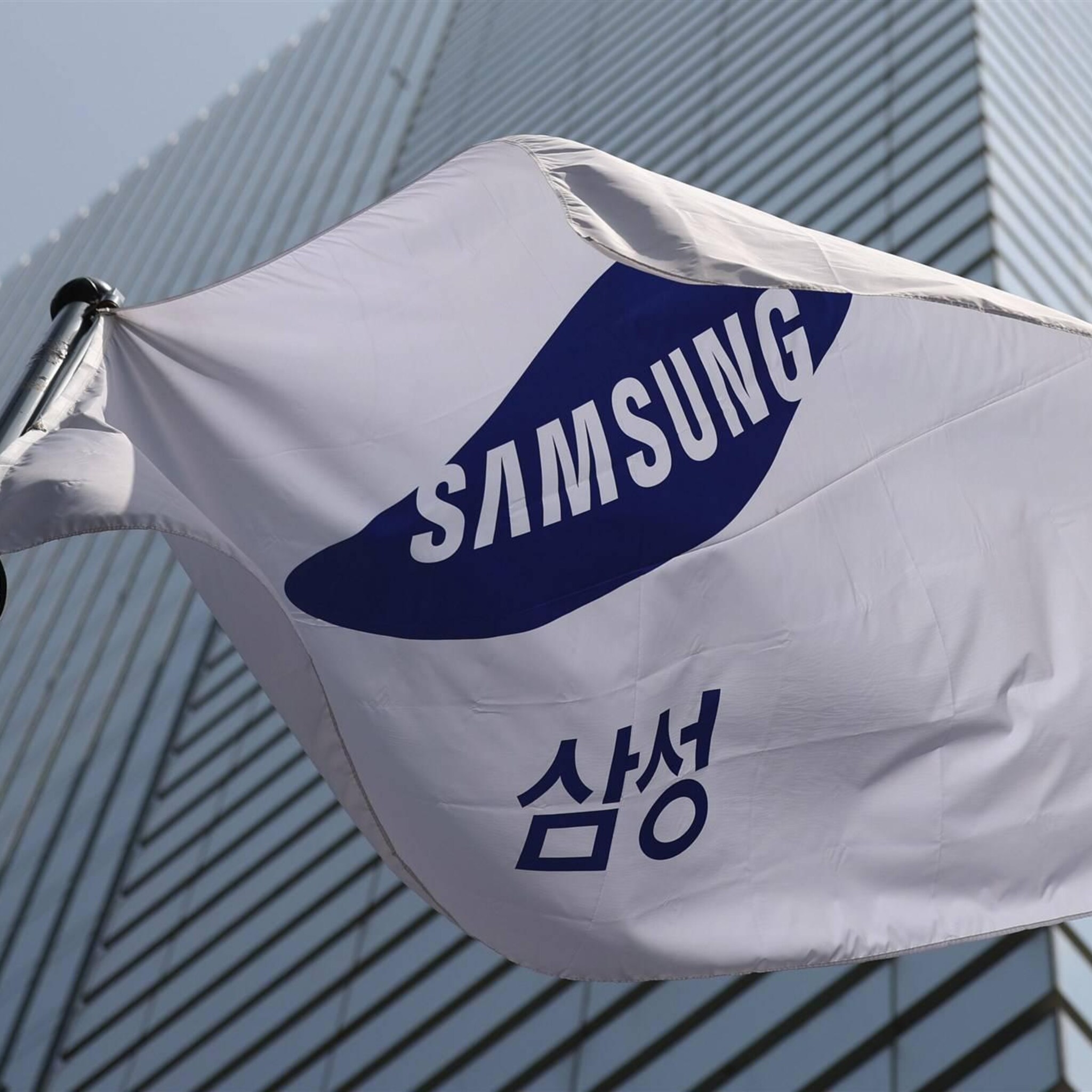 mensen kopen volgens samsung minder smartphones vanwege inflatie