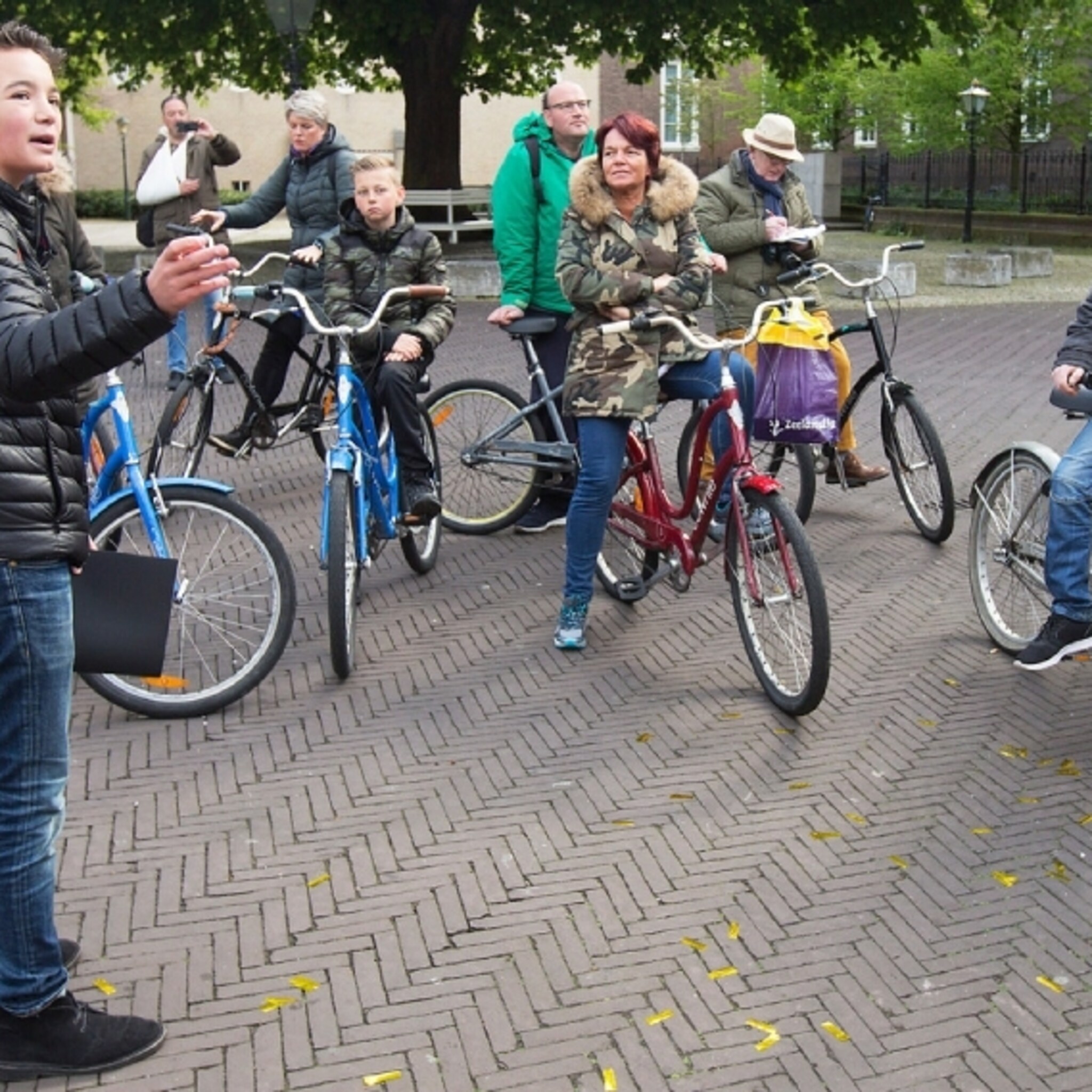 geen zin in vakkenvullen brent 13 startte bedrijf in fietstours