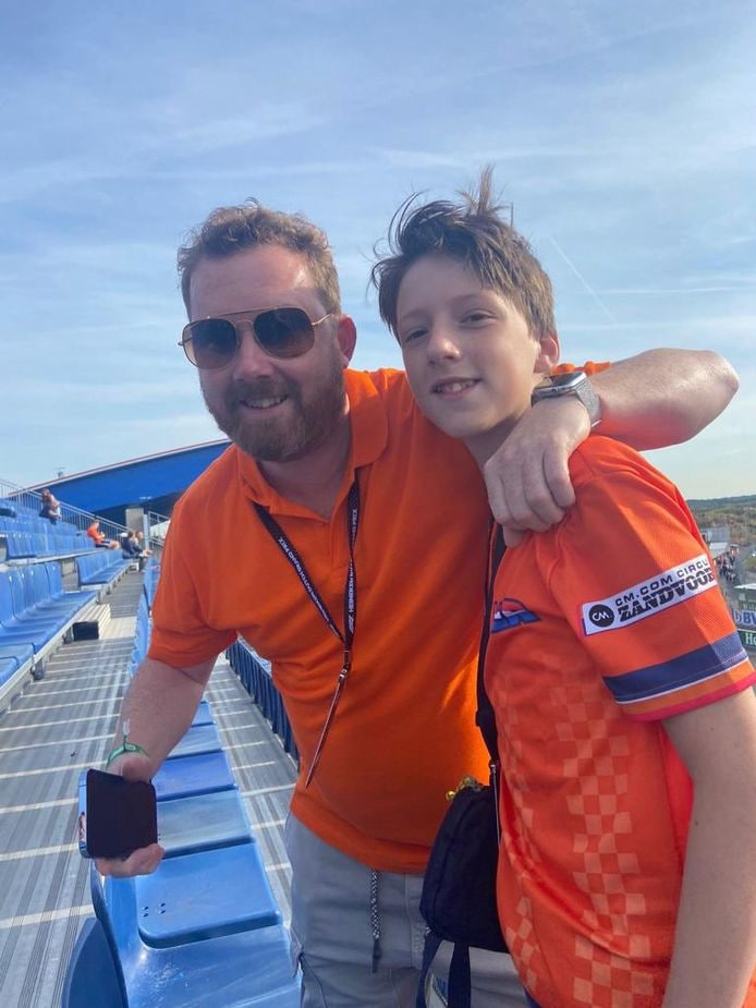 Wouter en zijn zoon: 'Alles wat ik als ondernemer heb bereikt, zou ik wegdoen en inruilen voor zijn mentale gezondheid' Foto: Wouter van Lieburg