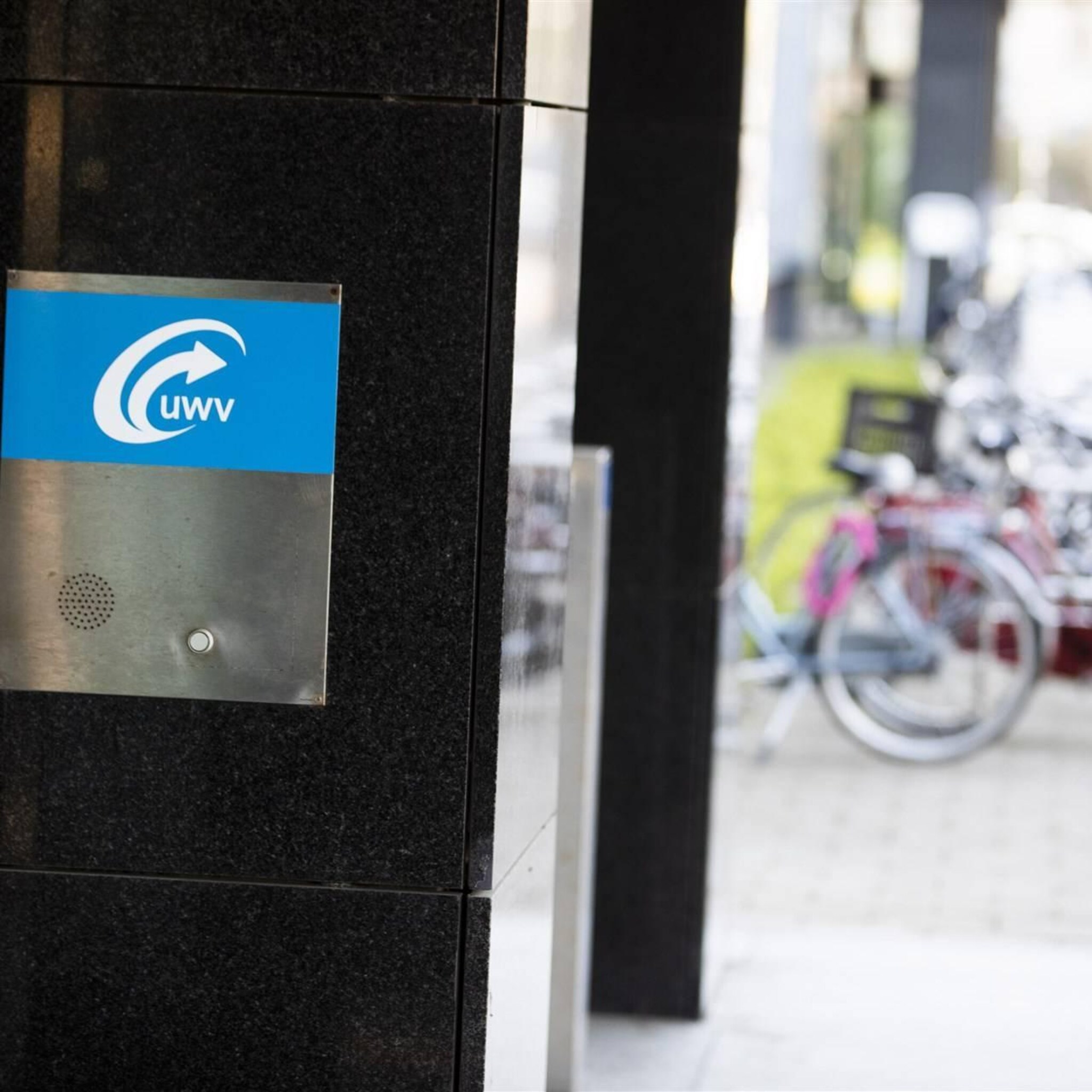 experts arbeidsmarktkrapte kan nederlandse ontslaggolf voorkomen