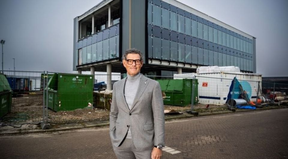 Directeur John van den Heuvel bij nieuwe pand van Peute Recycling Extra in Alblasserdam Foto: Frank de Roo