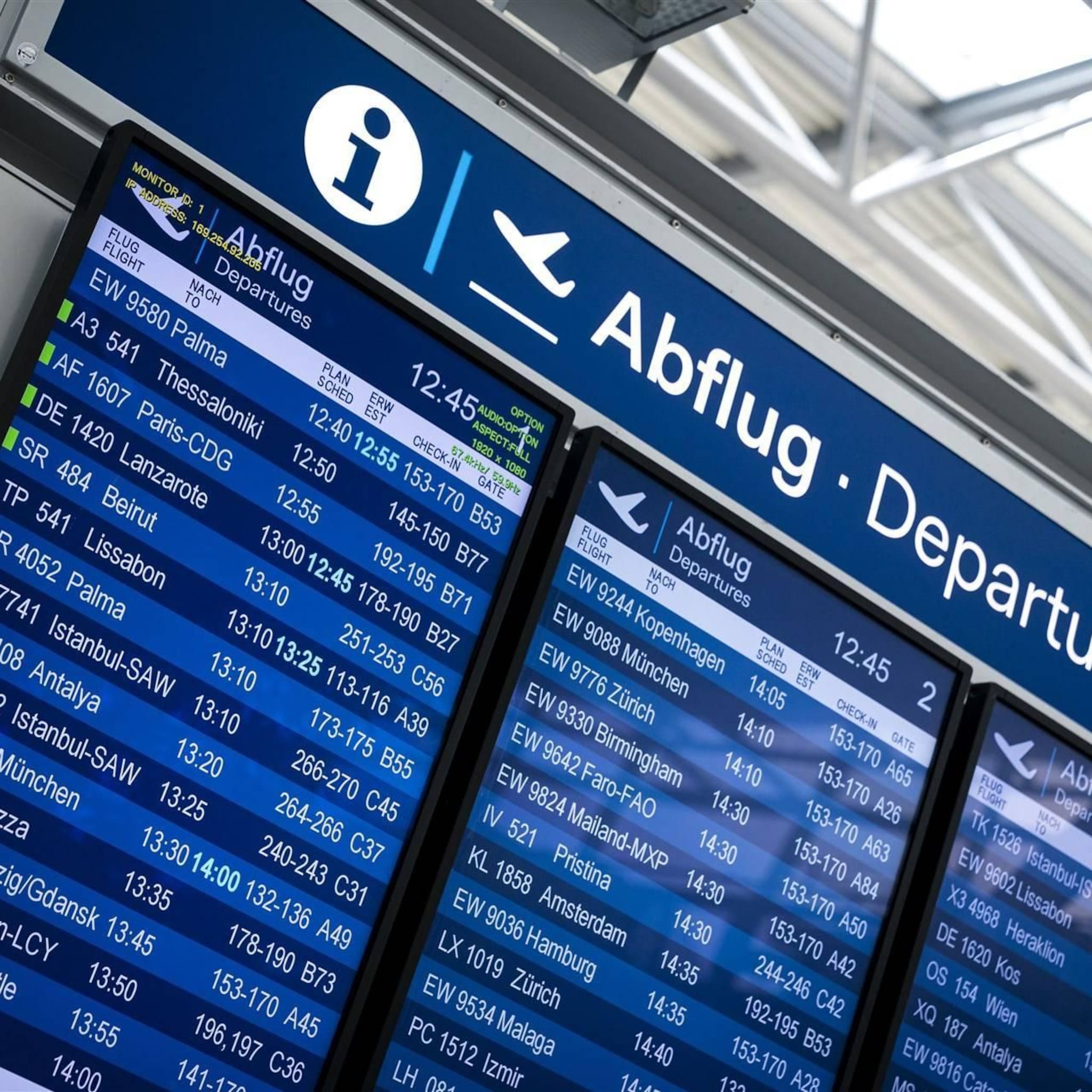 helft vluchten luchthaven dusseldorf geannuleerd door staking