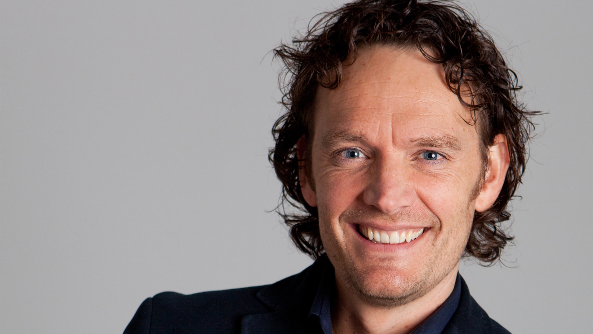 Auteur Ralph van Dam op archiefbeeld.