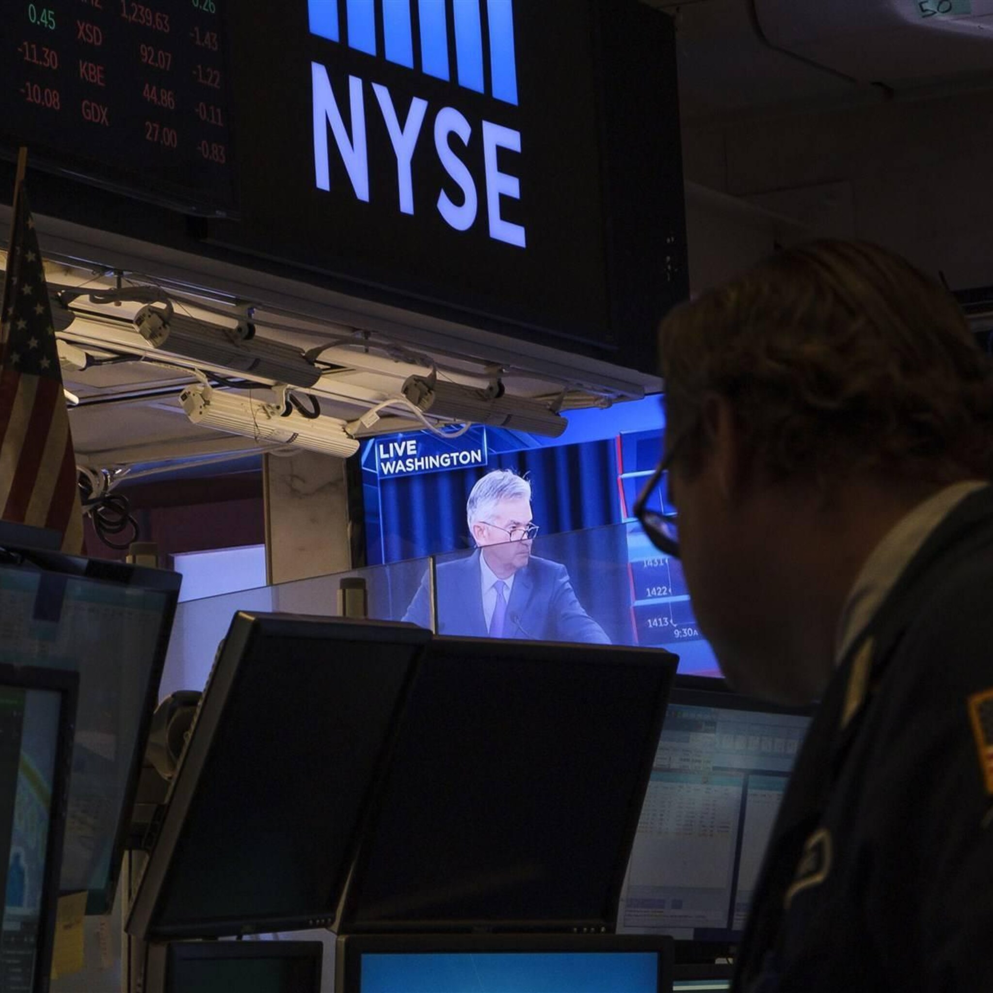 tesla hard omhoog op wall street terwijl musk getuigt in rechtbank
