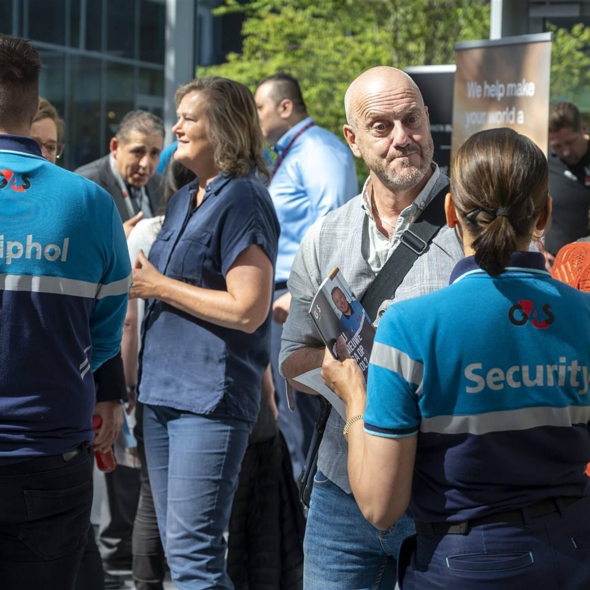 schiphol houdt weer banenmarkt voor werven personeel