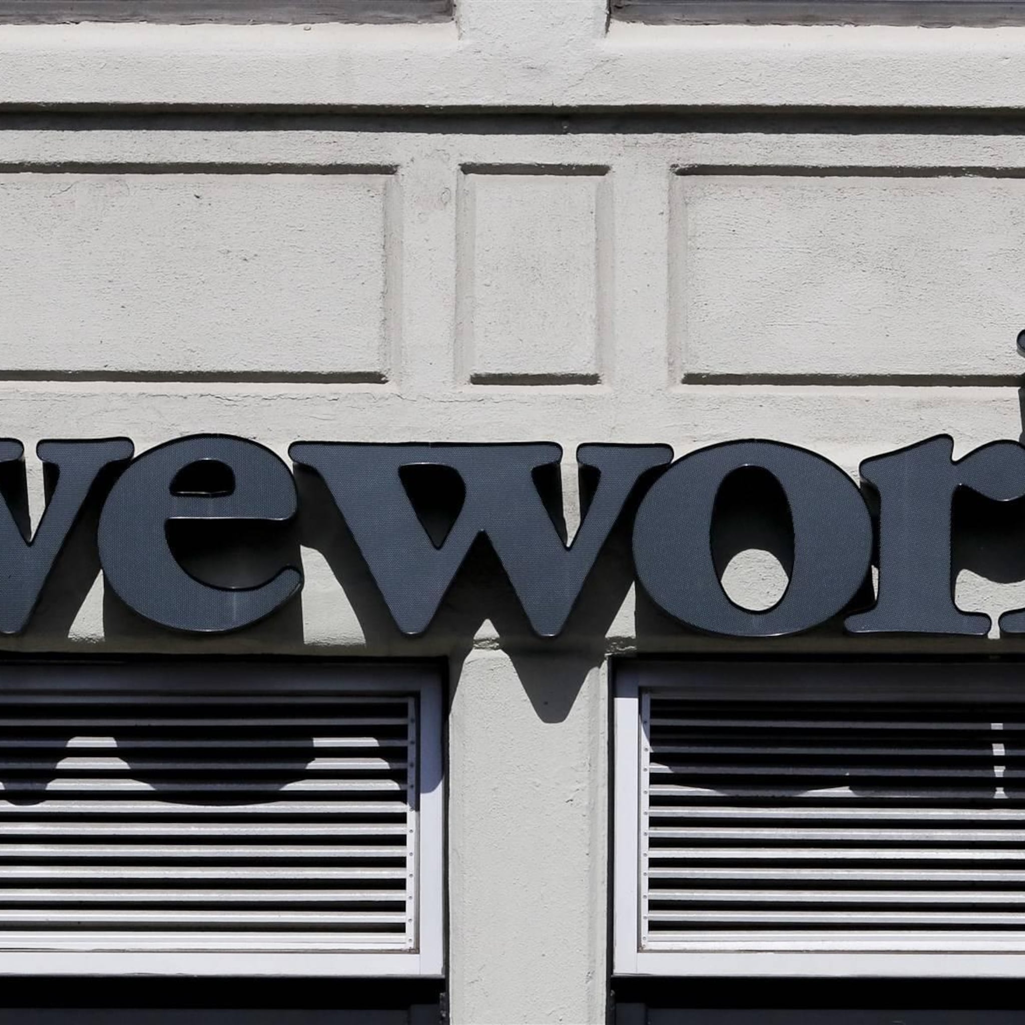 kantoorverhuurder wework schrapt honderden banen