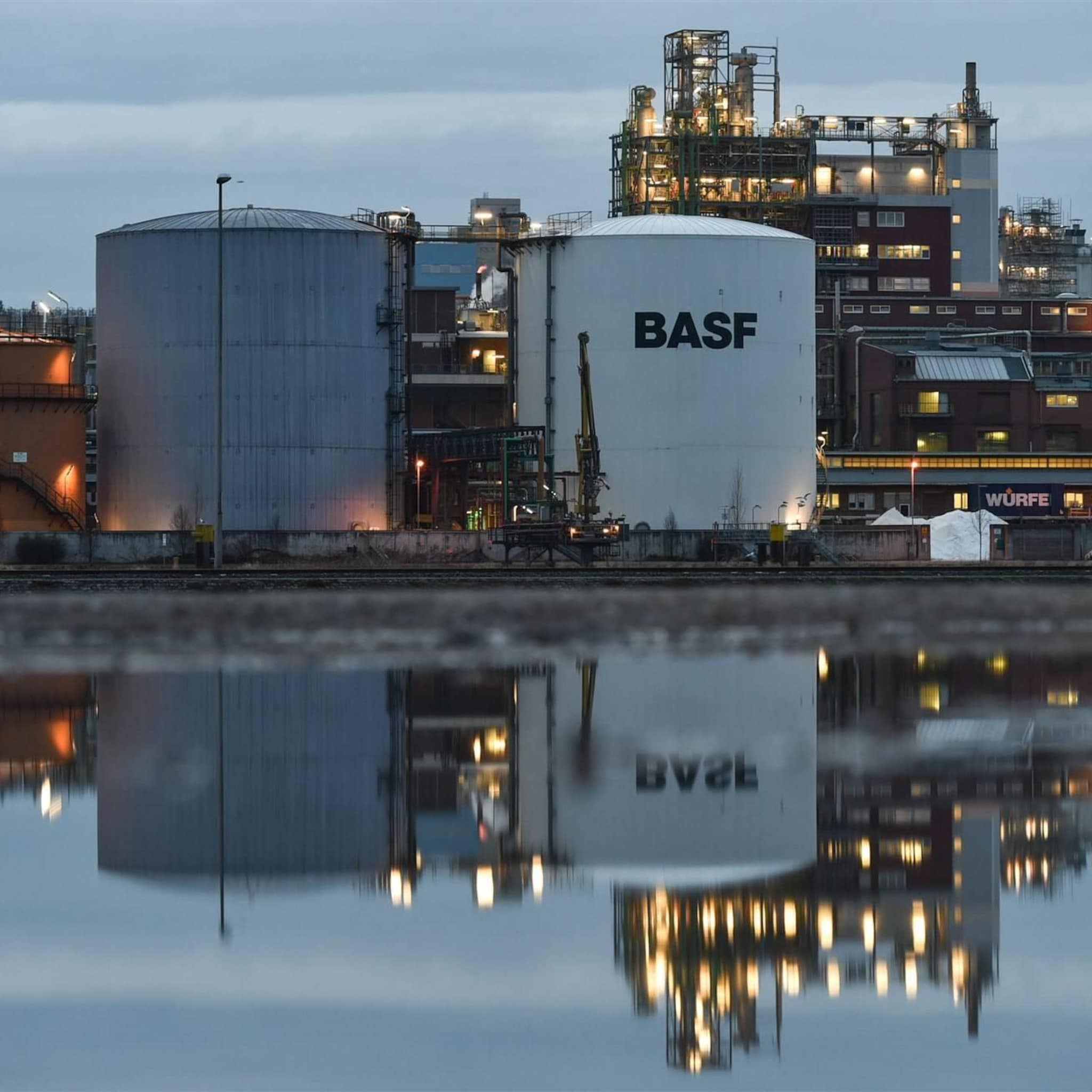 ebert hera neemt branchegenoot sitech op chemelot over