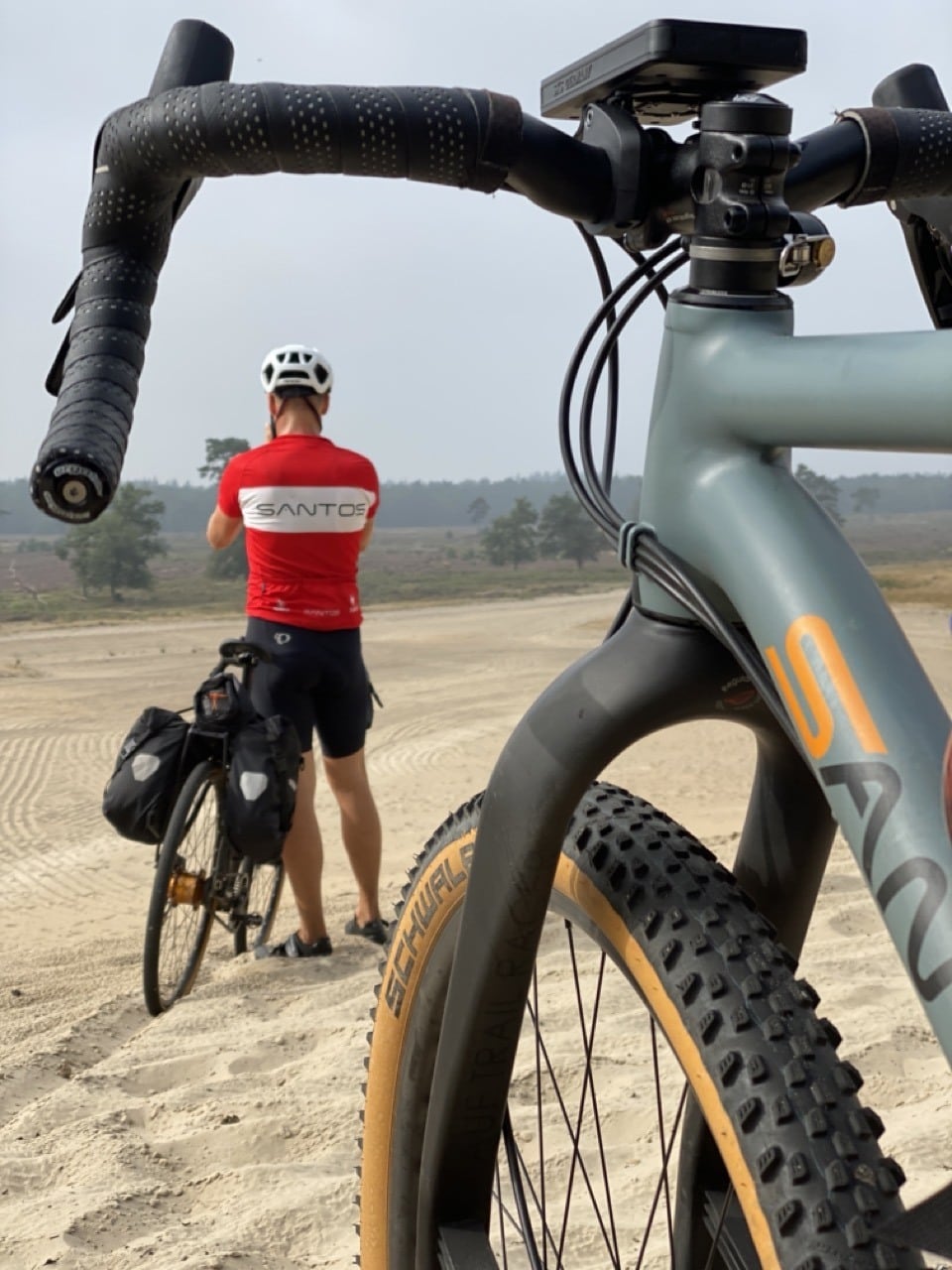 Rutgrink maakt met Santos fietsen van de hoogste kwaliteit voor forenzen en wereldreizigers, net als voor de politie, boa’s en het leger. Foto Santos