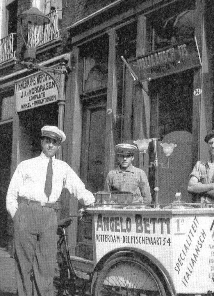 Opa Angelo Betti met zijn ijskar. ,,Hij was de enige uit het dorp die in de jaren 20 in Nederland terecht kwam”, vertelt zijn kleinzoon Angelo Betti . Foto: Privéfoto