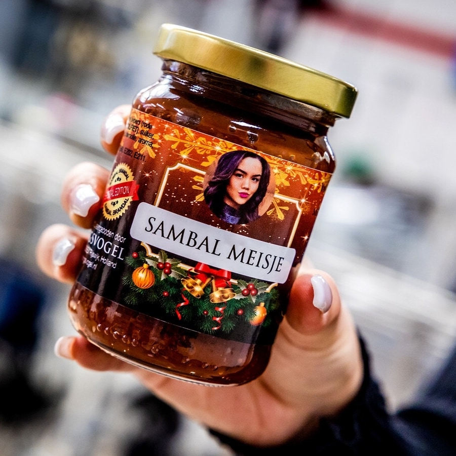 Shirley de Bruyn: ,,Of ik mijn eigen sambal wil produceren, dan zeg je toch geen nee? Dat is een uniek aanbod!”