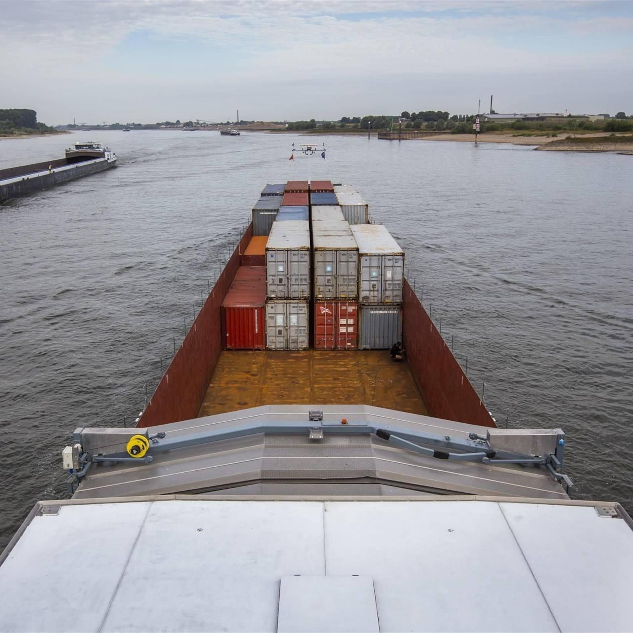 haven terneuzen vlissingen en gent boekt recordjaar door oorlog