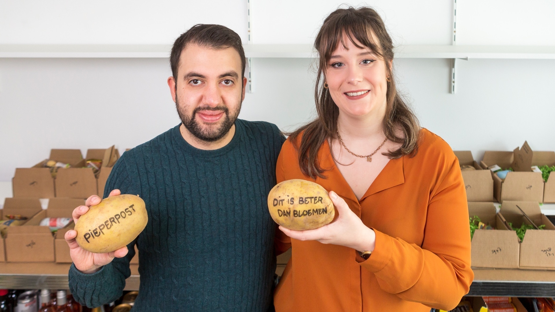 Fanar Al-Obaidy en Eveline Grondel hebben een hit met Pieperpost en verkochten al 6.000 pakketten. Foto: Machtelt Mostert