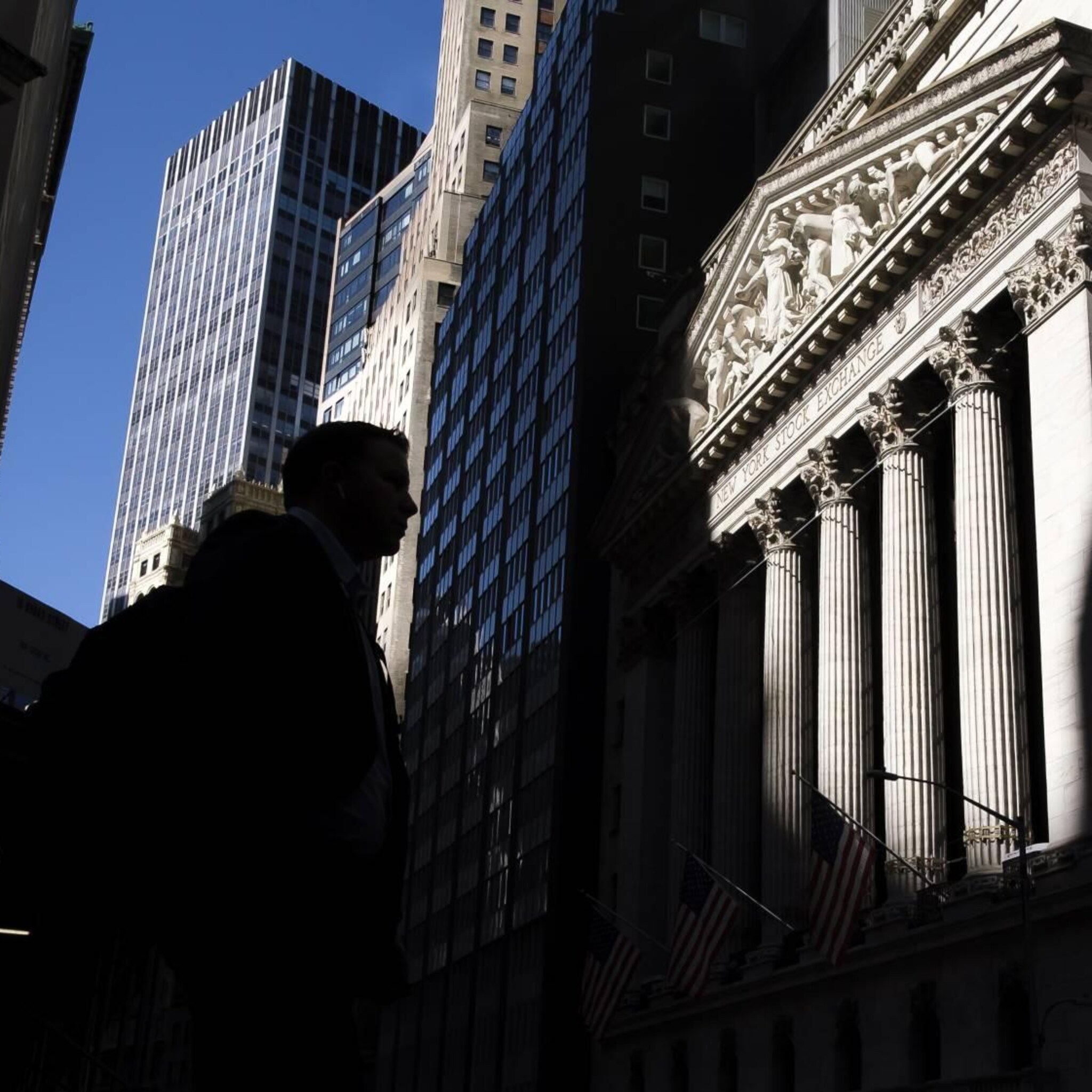 amazon daalt op wall street na aankondiging massaontslag