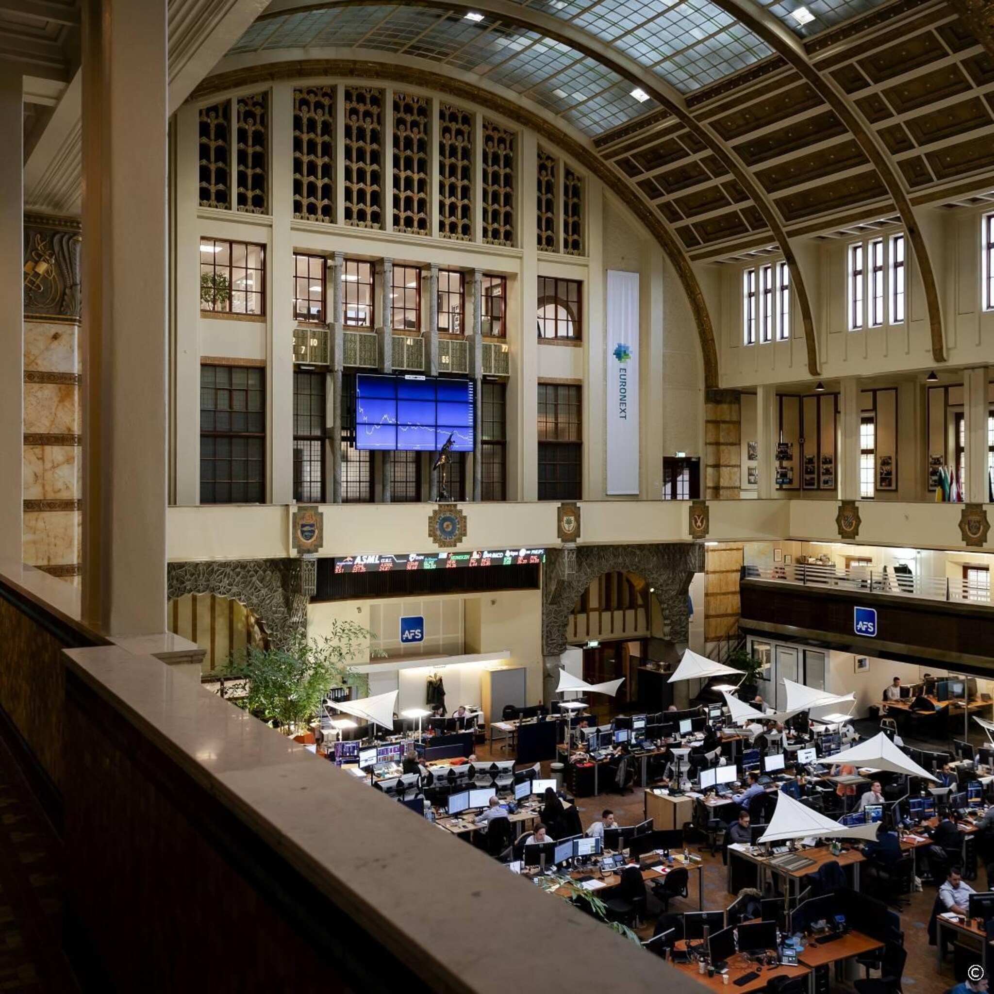 aex duikt onder 700 punten op laatste handelsdag 2022