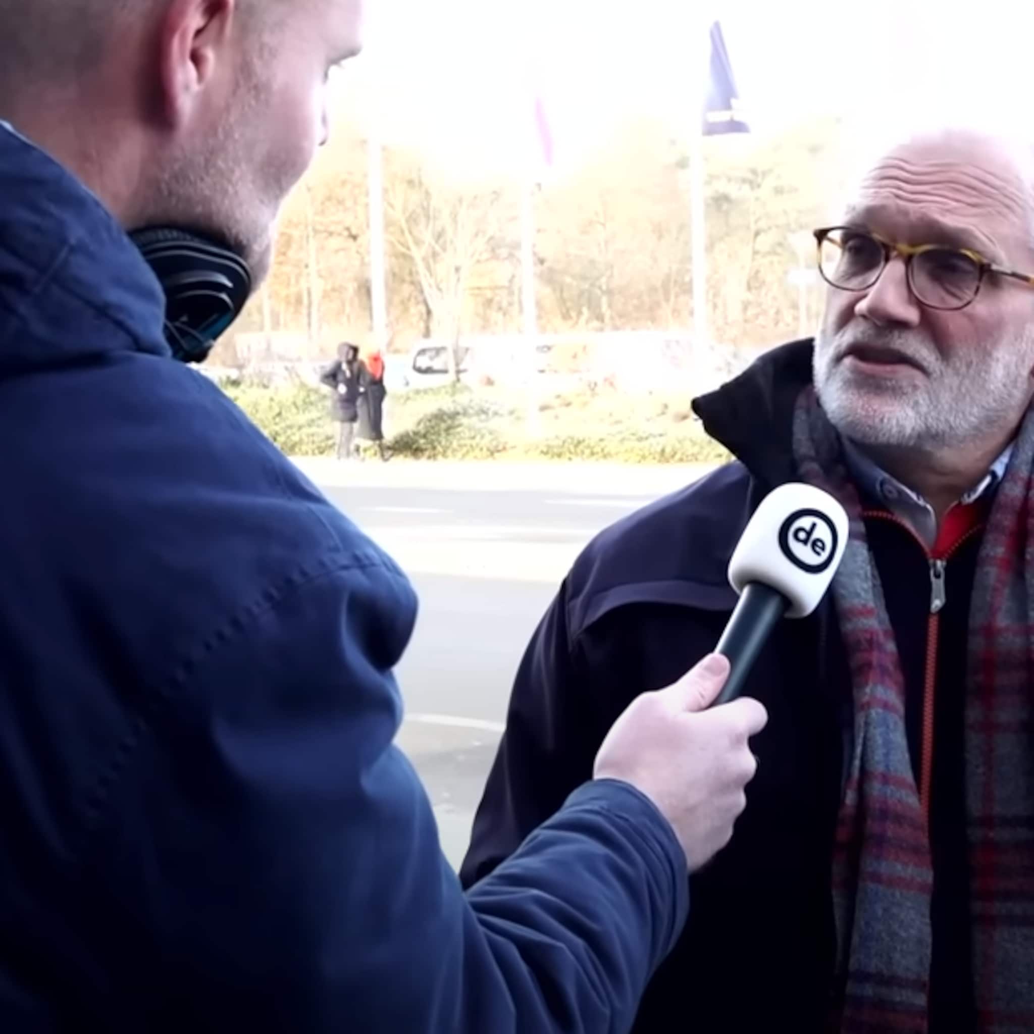 het ondernemersverhaal van leo blik op de weg de haas van dure mercedes naar kleine smart