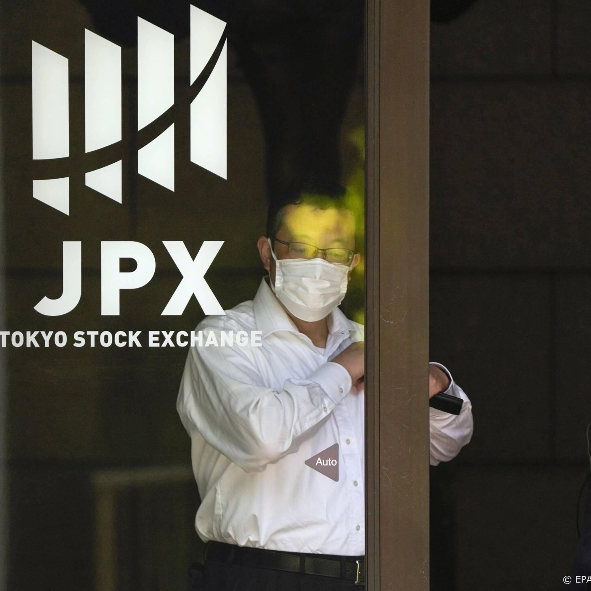 chip en techbedrijven bij stijgers op licht hogere beurs tokio