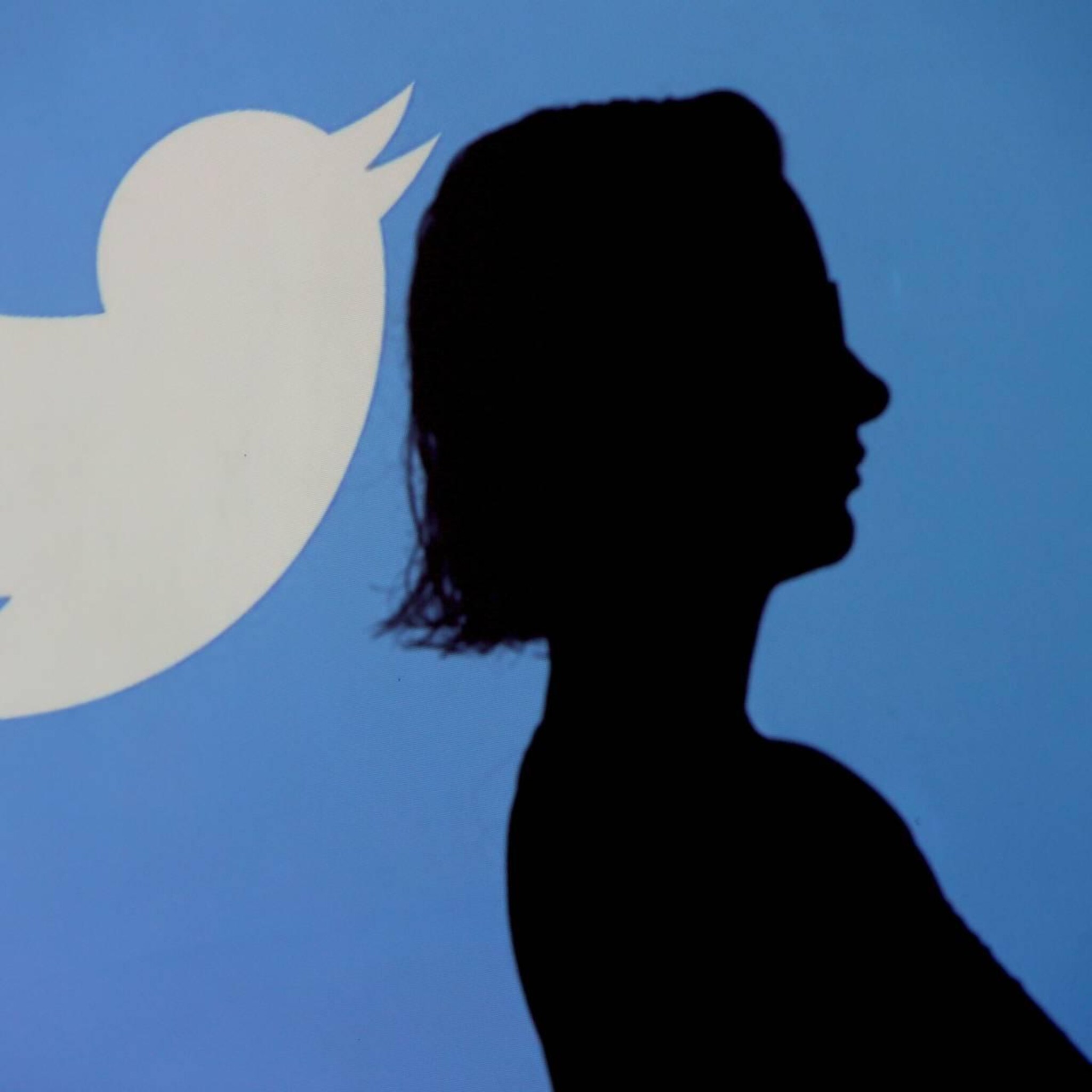 ierse toezichthouder onderzoekt datalek bij twitter