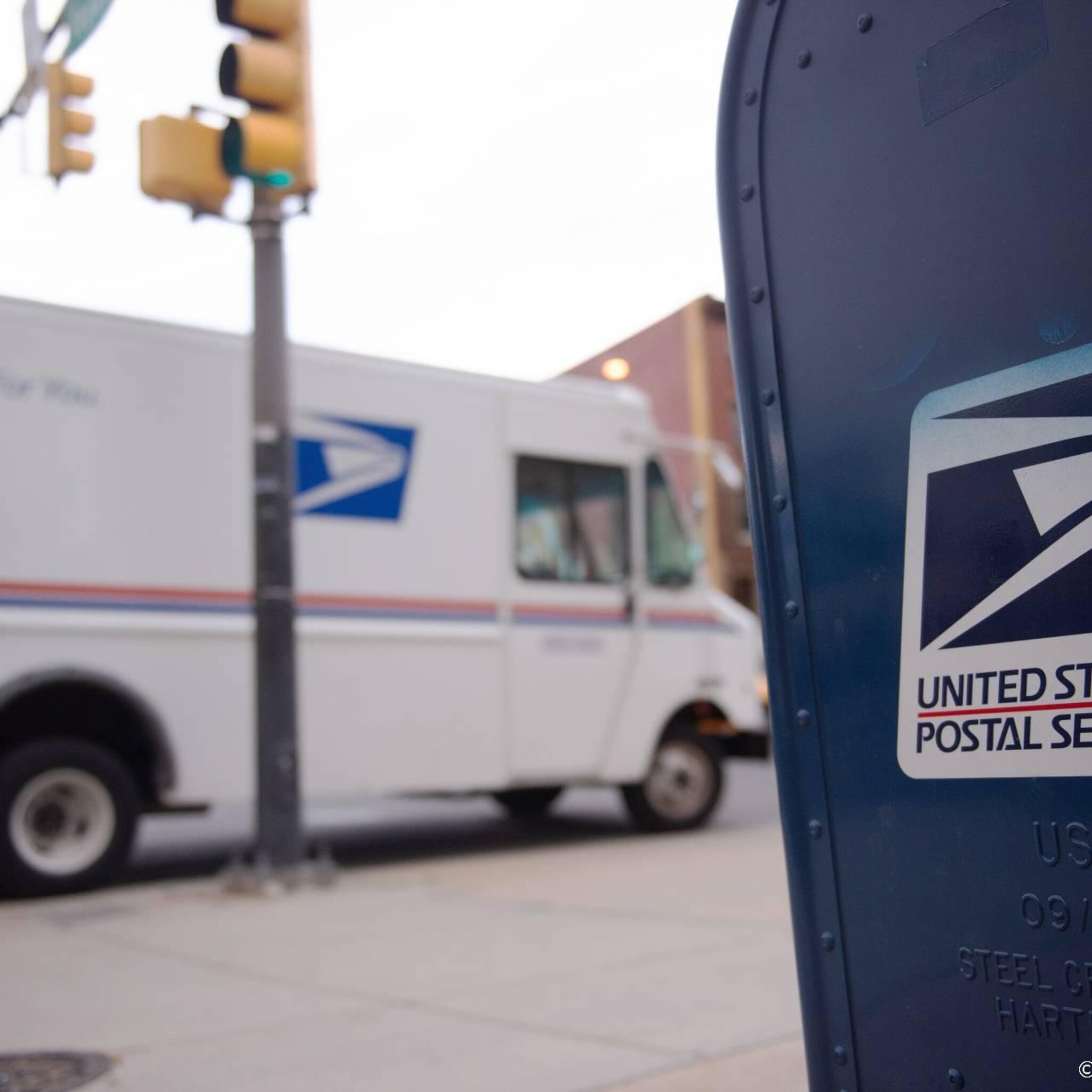 amerikaans staatspostbedrijf steekt miljarden in elektrisch rijden