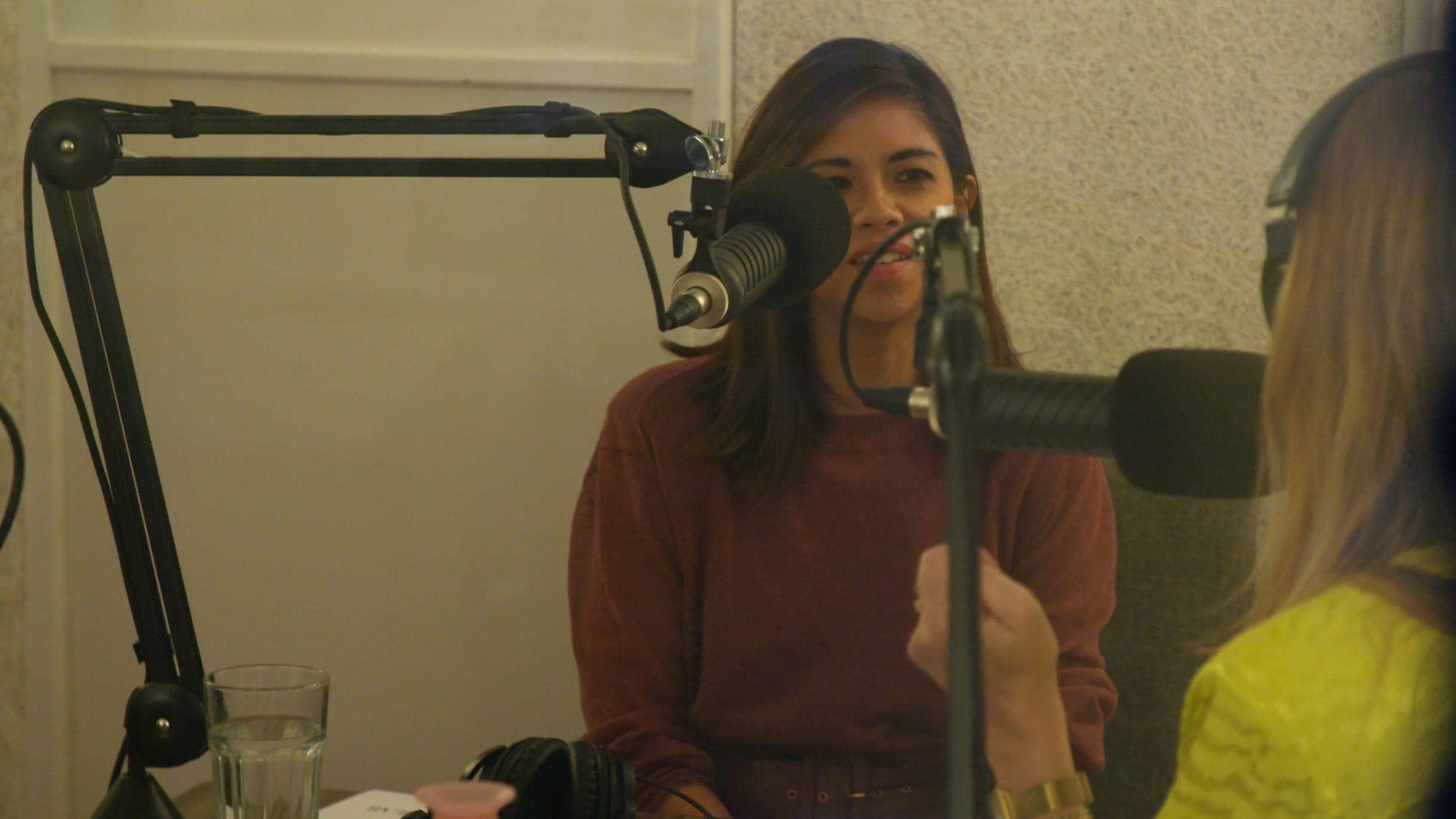 Christina Hadinoto in gesprek met Droomstart-host Fabienne de Vries.