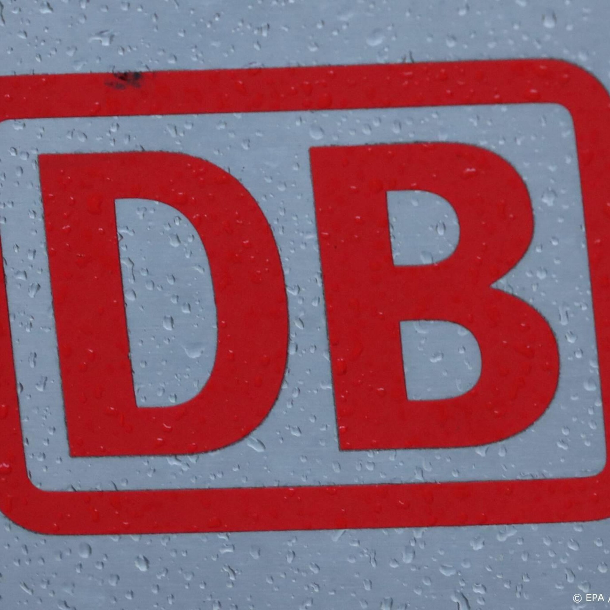 deutsche bahn bekijkt verkoop logistieke dochter db schenker