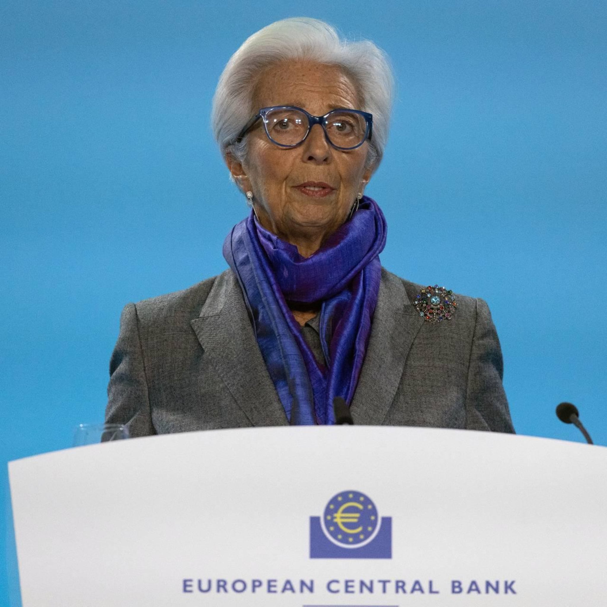 ecb baas lagarde ziet langer hoge inflatie door sterke economie