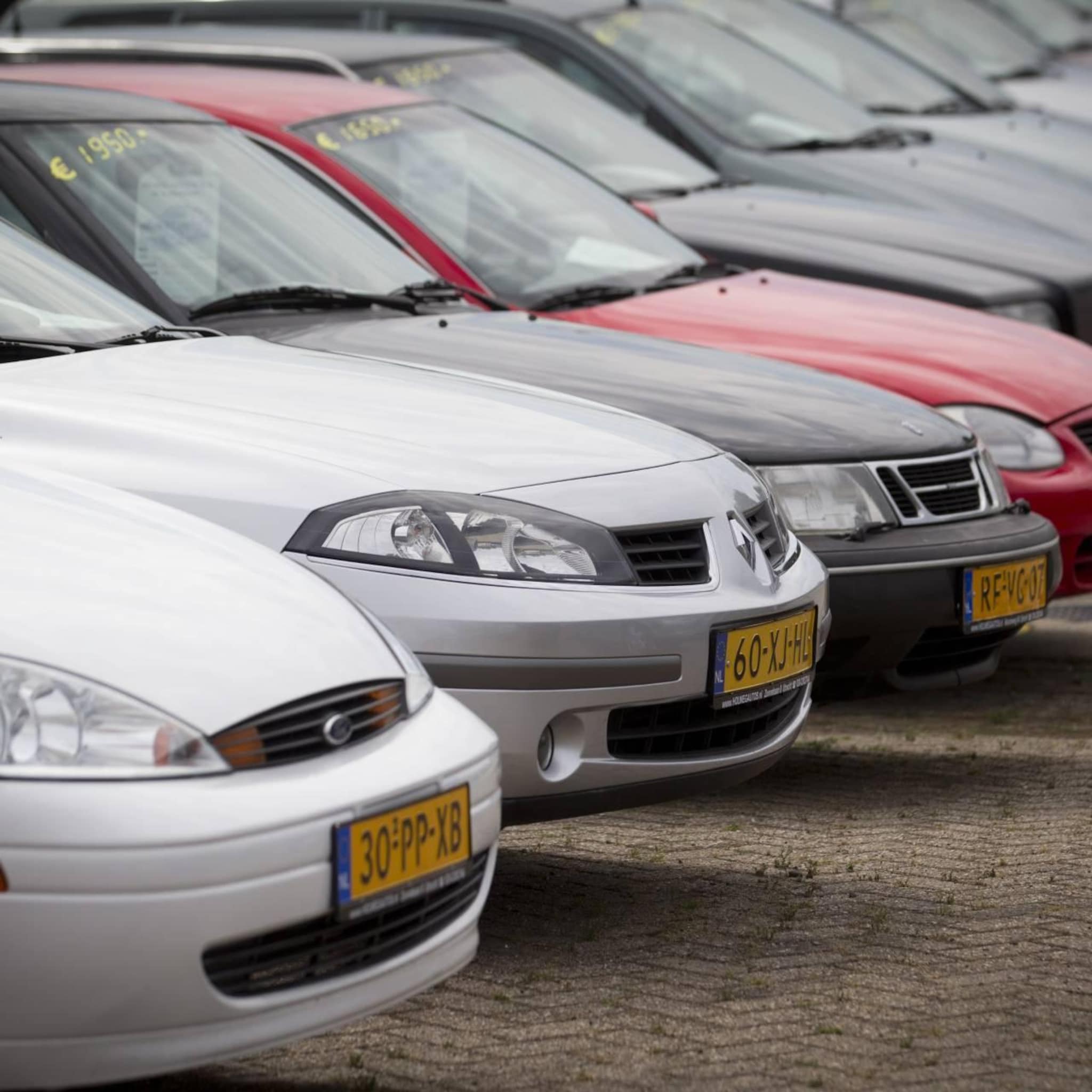 voor vierde maand op rij meer nieuwe auto s verkocht in eu
