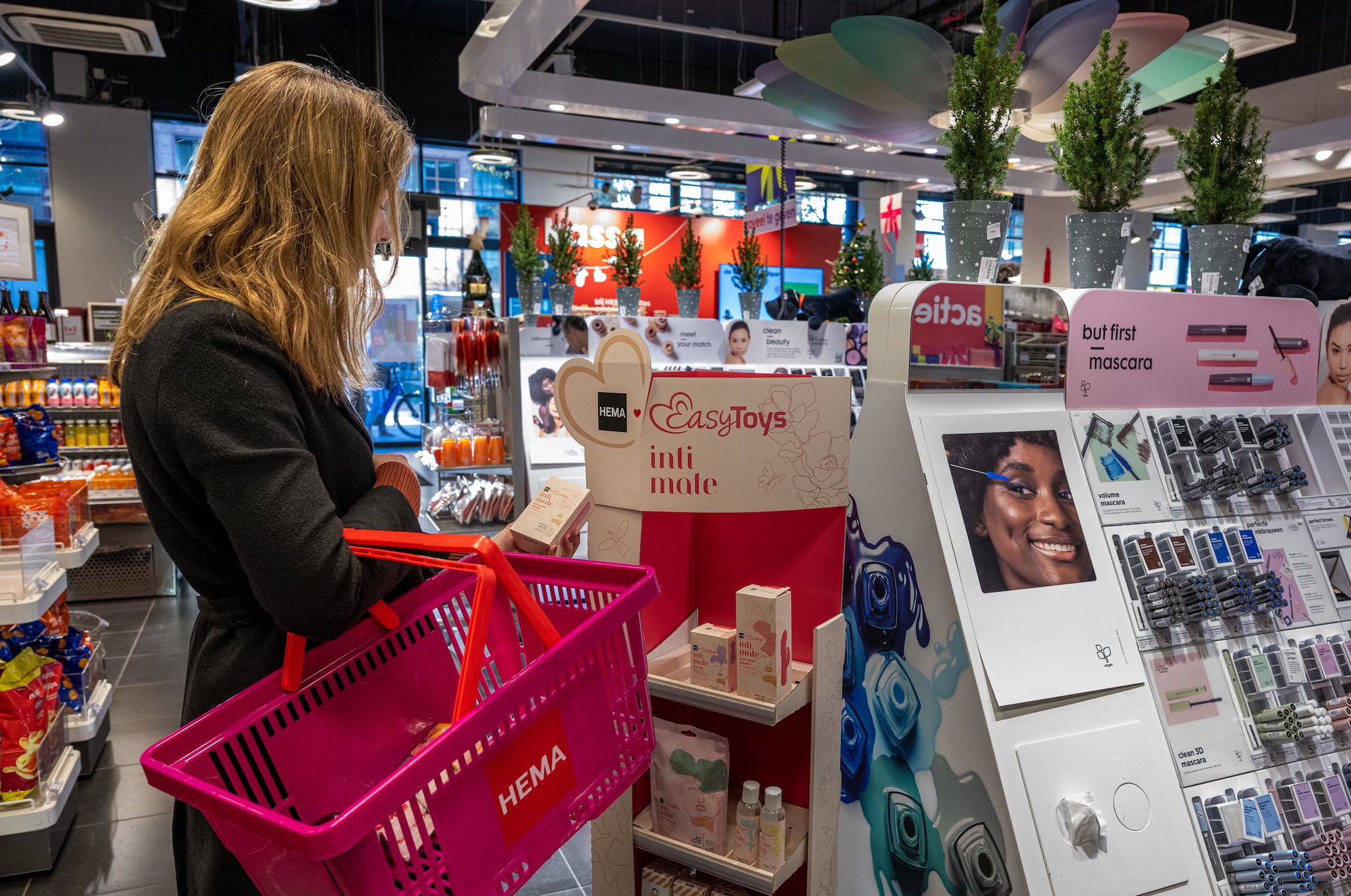 Naast de mascara vind je de speeltjes van EasyToys.