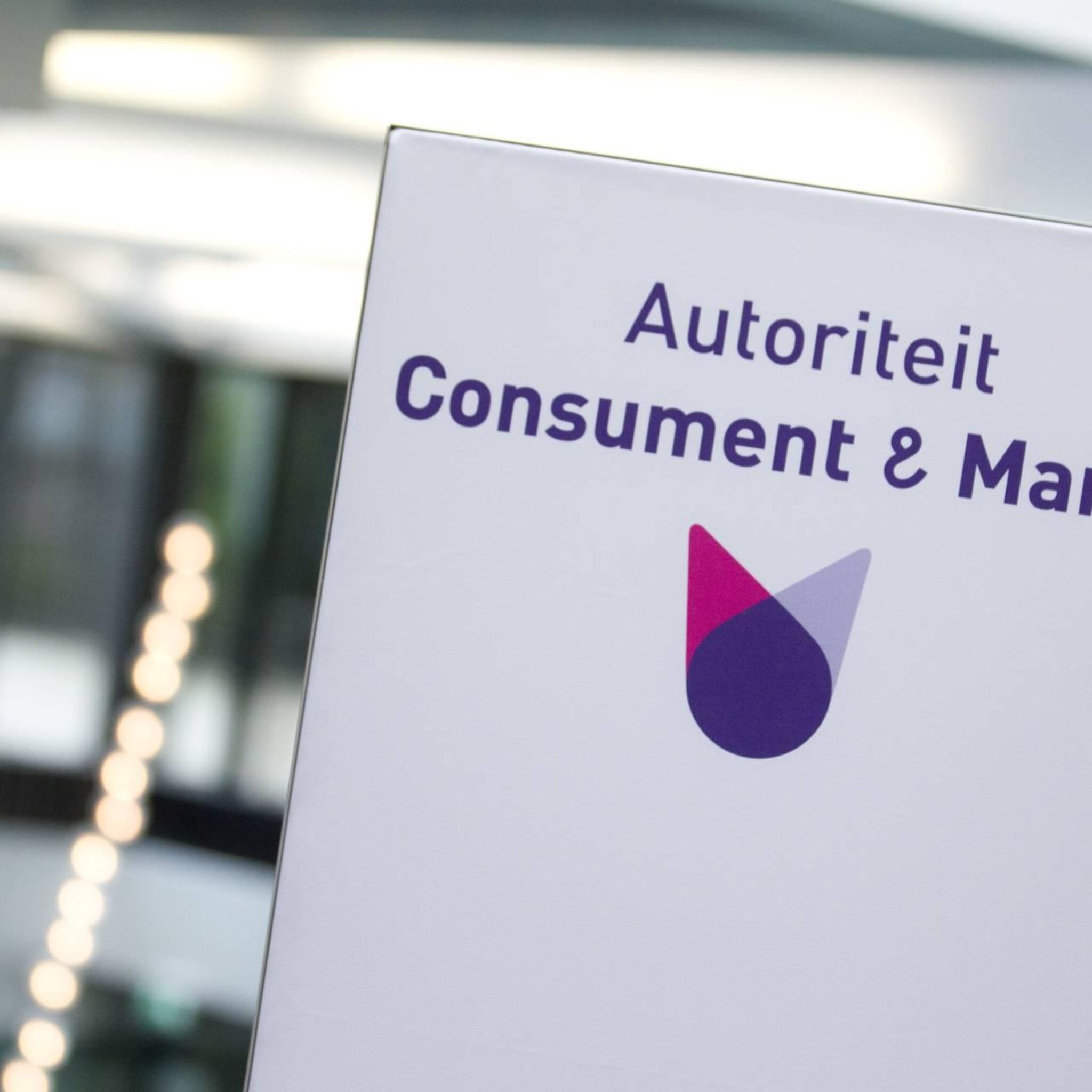 webwinkel krijgt boete van een ton om nepreviews