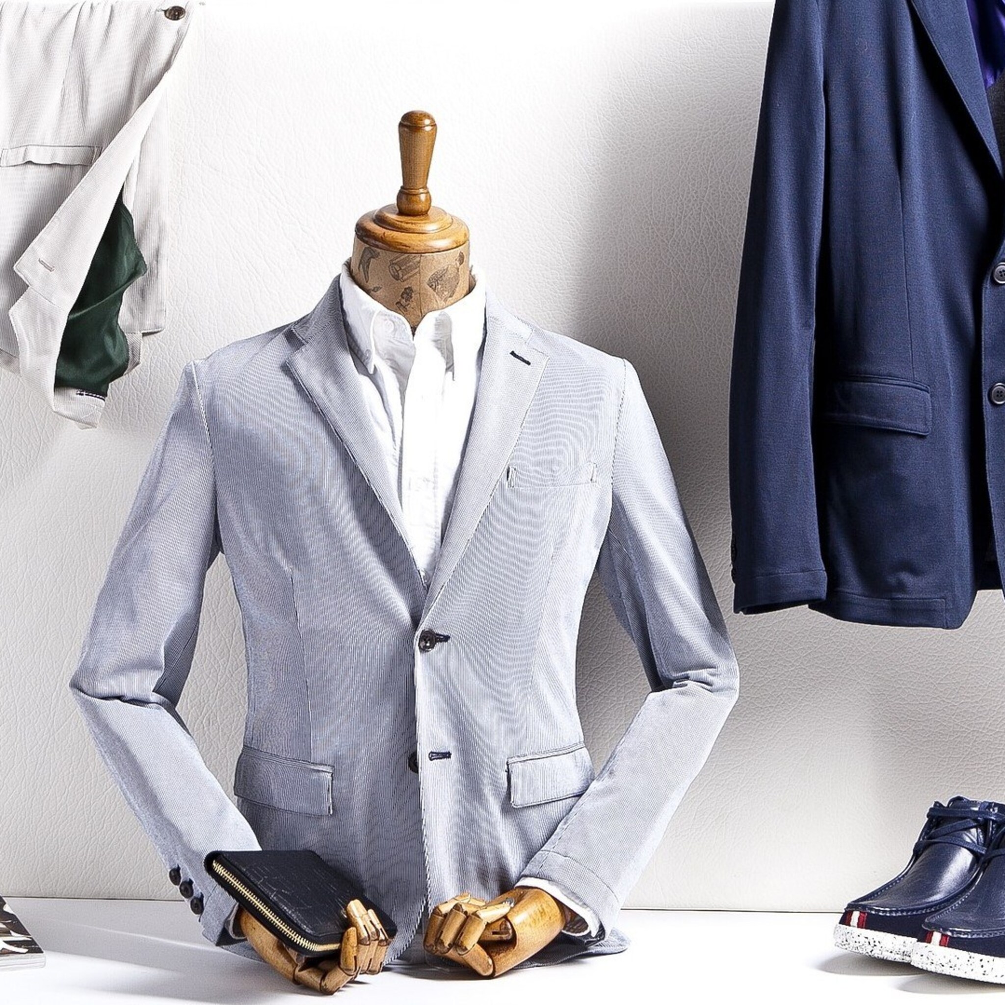 startup resui lanceert webshop voor tweedehands pakken