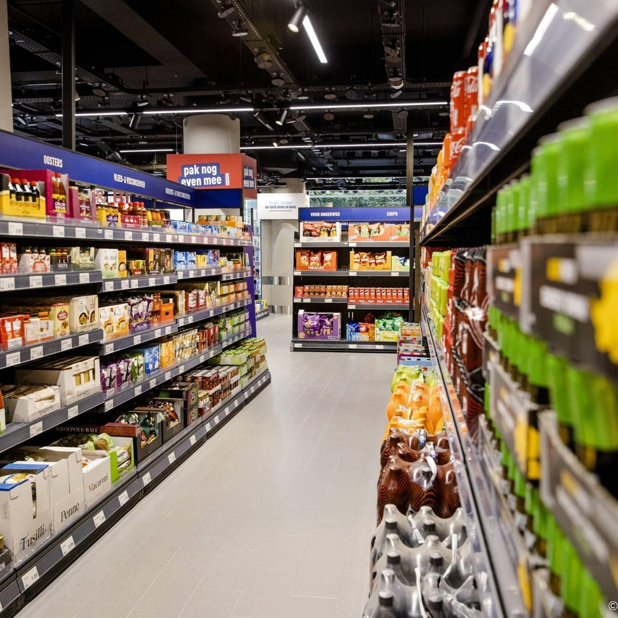 supermarktprijzen zullen volgens rabobank komende maanden verder stijgen