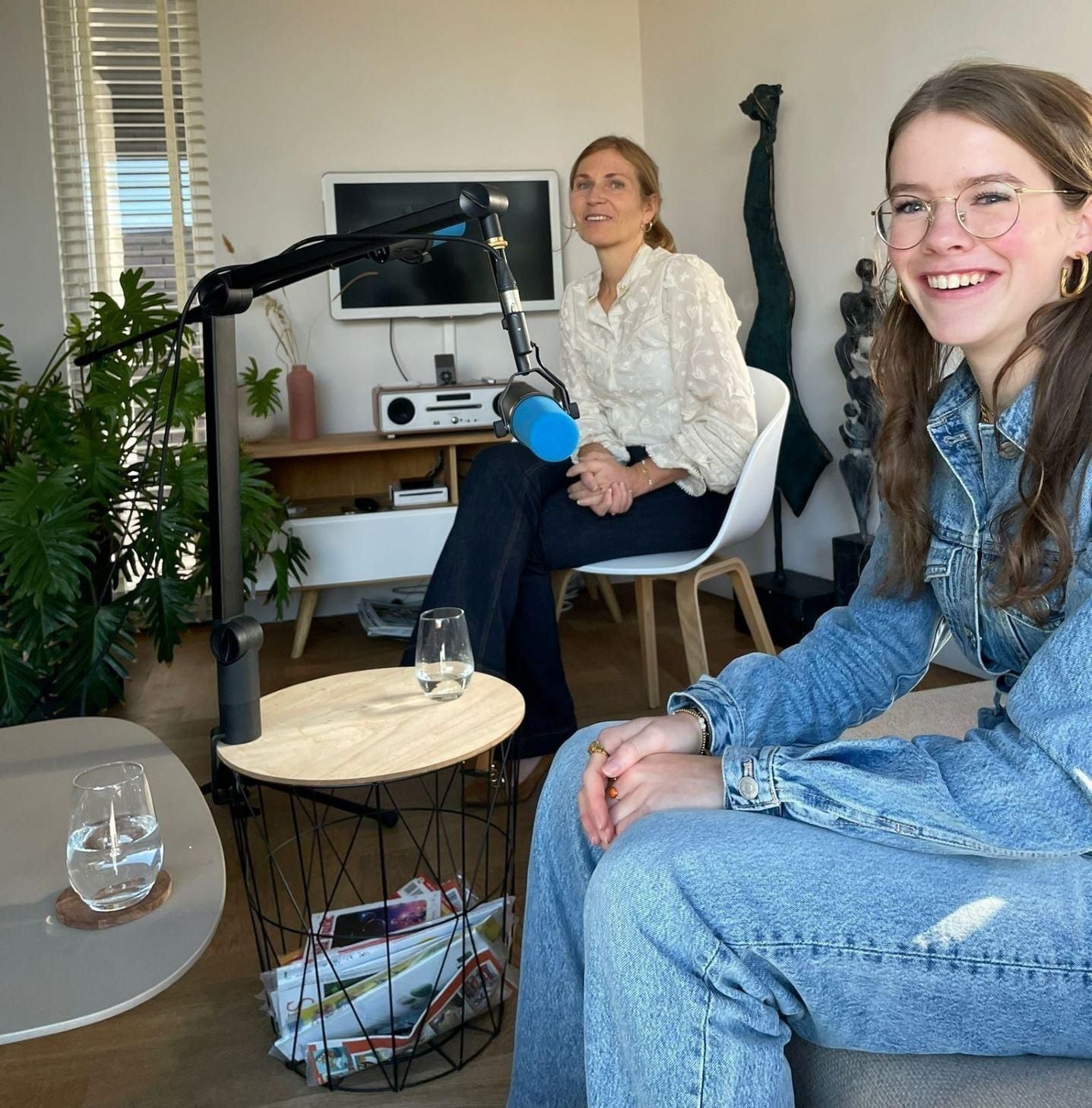 Nina tijdens de podcastopname van De Jonge Ondernemer.