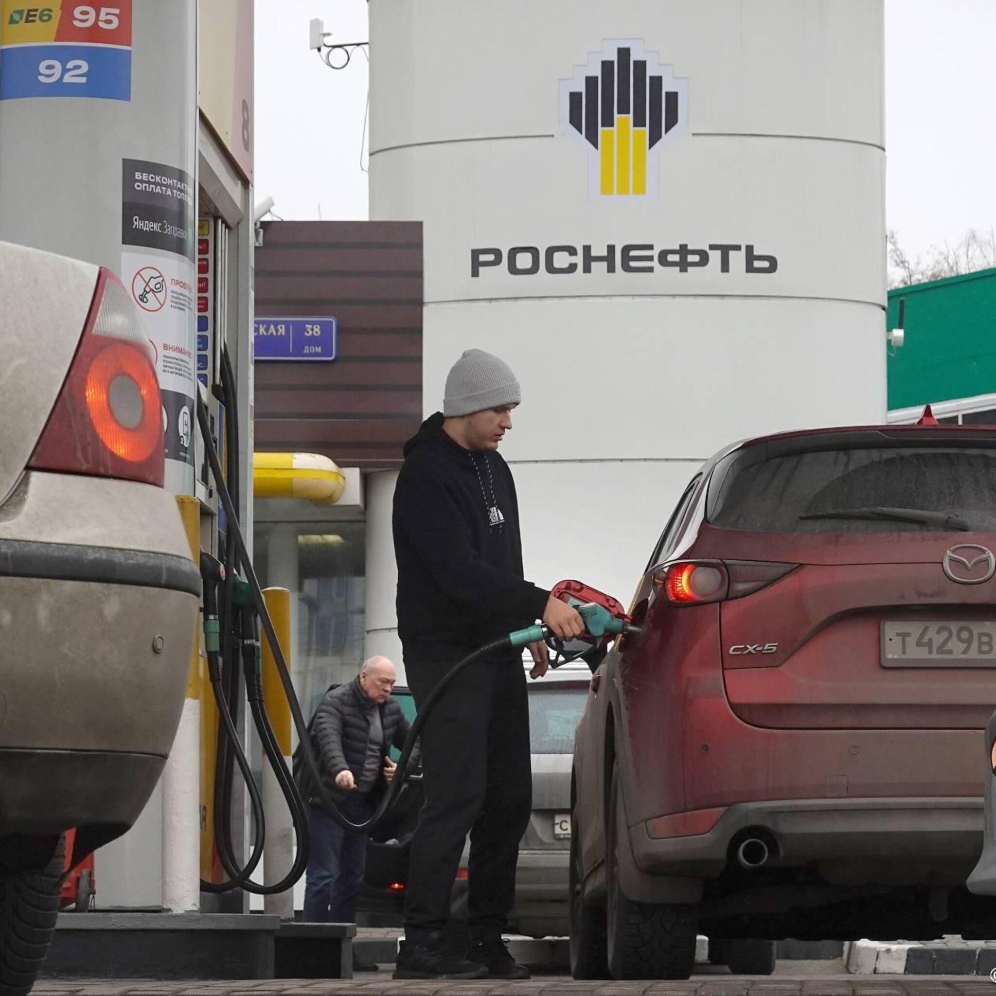 russisch rosneft boekt miljardenwinst door olieverkoop aan azie