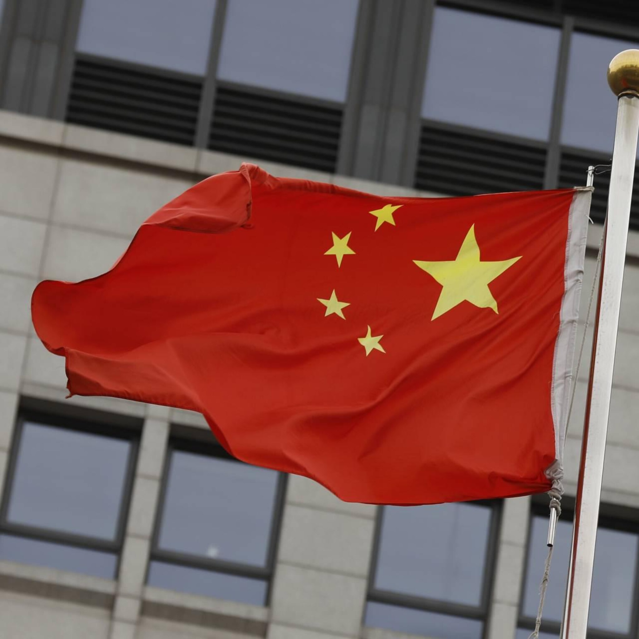 verdere daling chinese export en import door streng coronabeleid