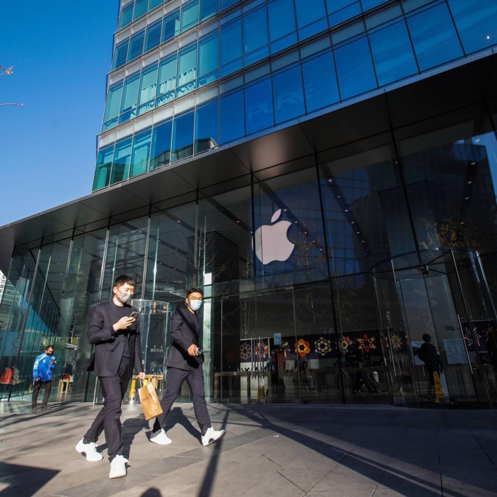 stevige omzetval foxconn door problemen bij iphone fabriek china