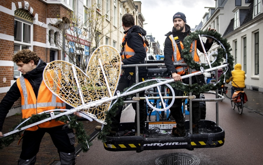 Jan Meerman: 'Wie doen de kerstverlichting aan in de straten? Inderdaad, de winkeliers.' Foto: ANP.