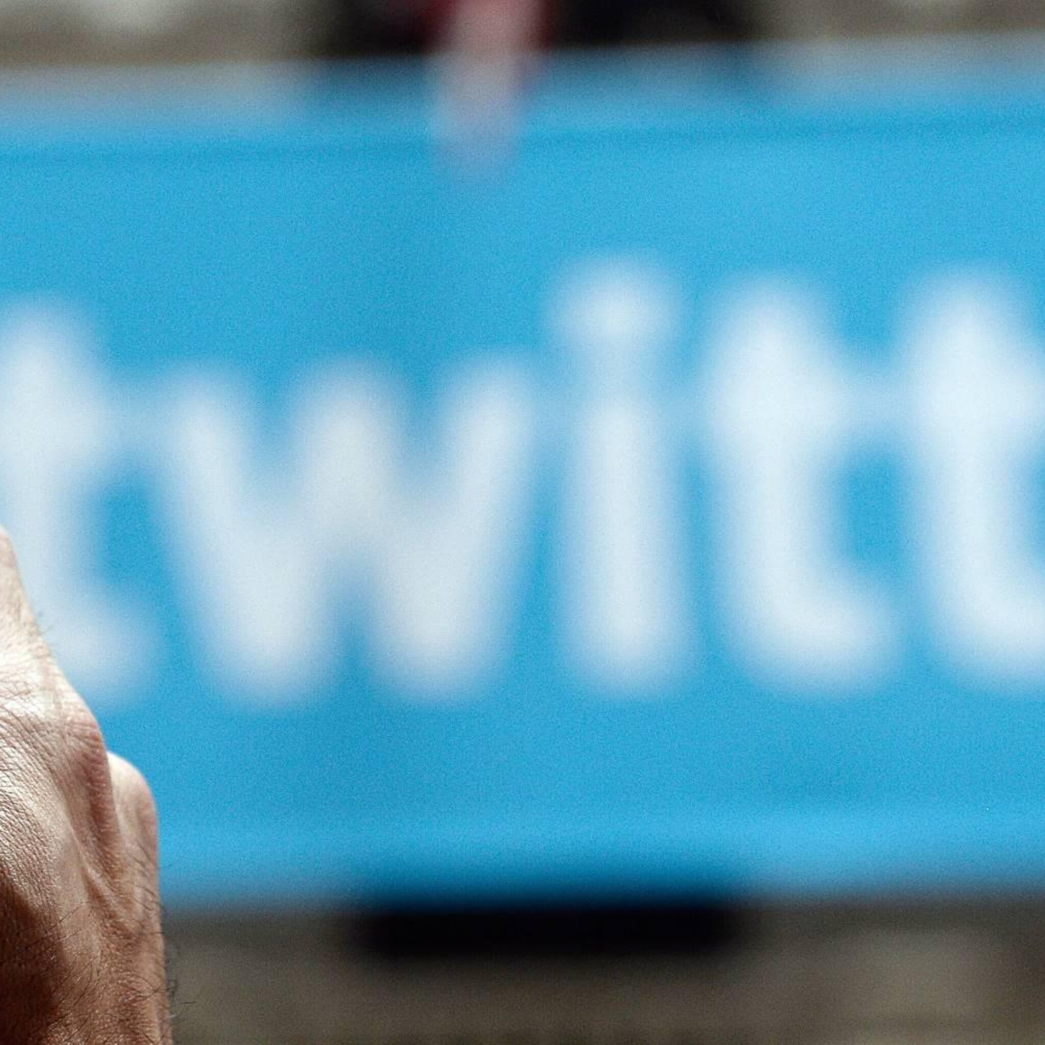 eurocommissaris veel werk voor twitter om eu regels na te komen