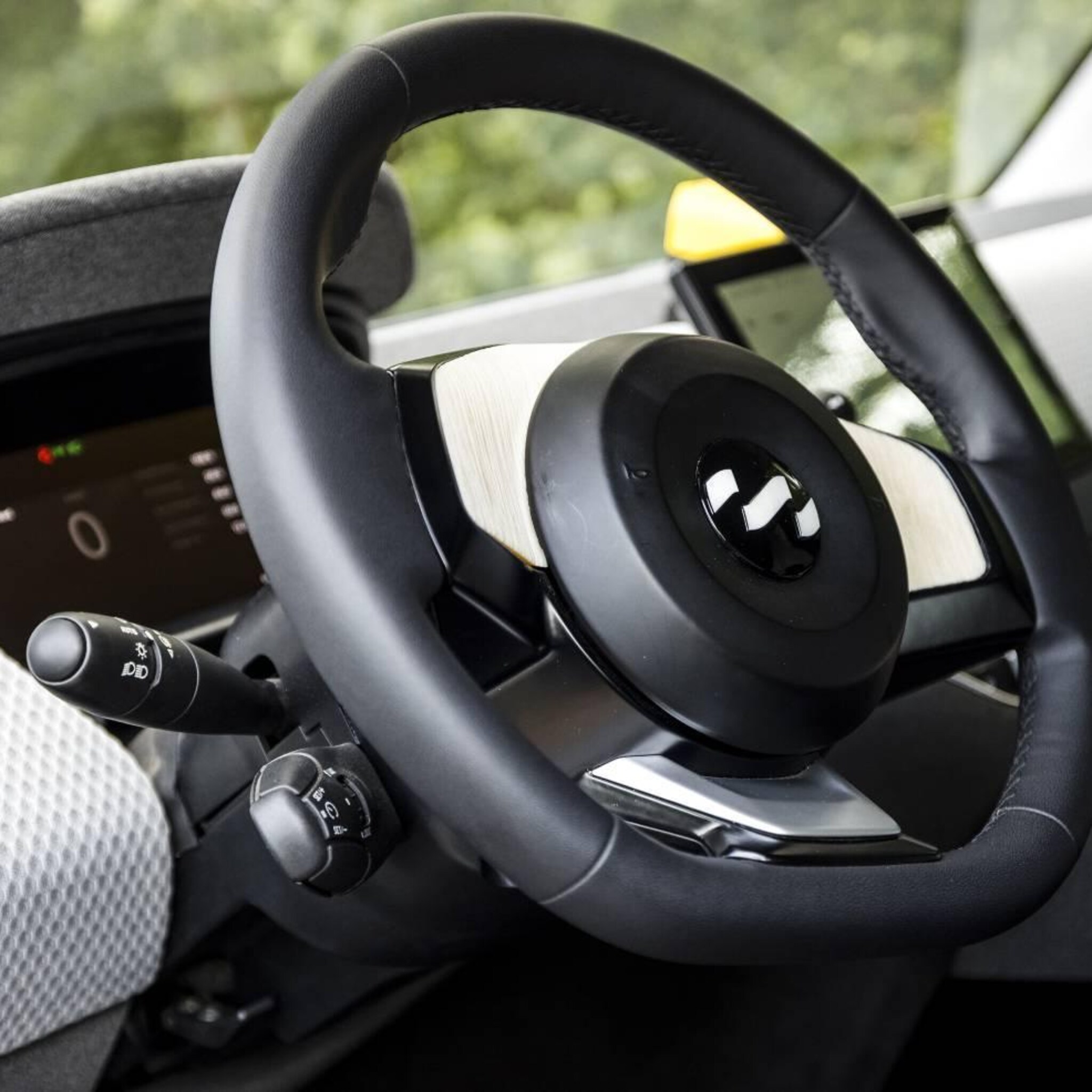 start up lightyear begint productie s werelds eerste zonneauto